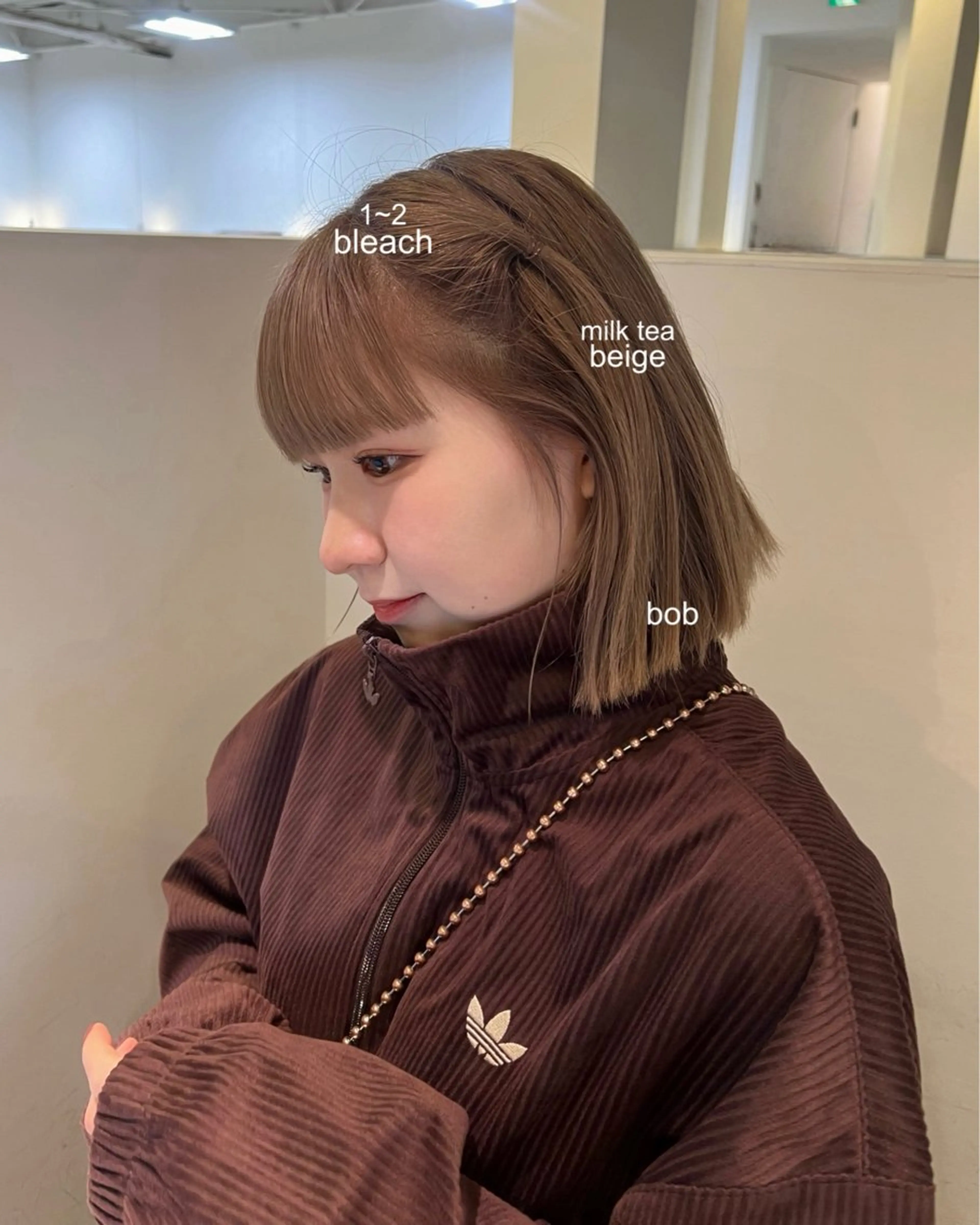 ショート カラー ベージュカラー ブリーチ ダブルカラー イヤリングカラー ハイトーンカラー カット ヘアカラー トリートメント 長田 唯のヘアスタイル
