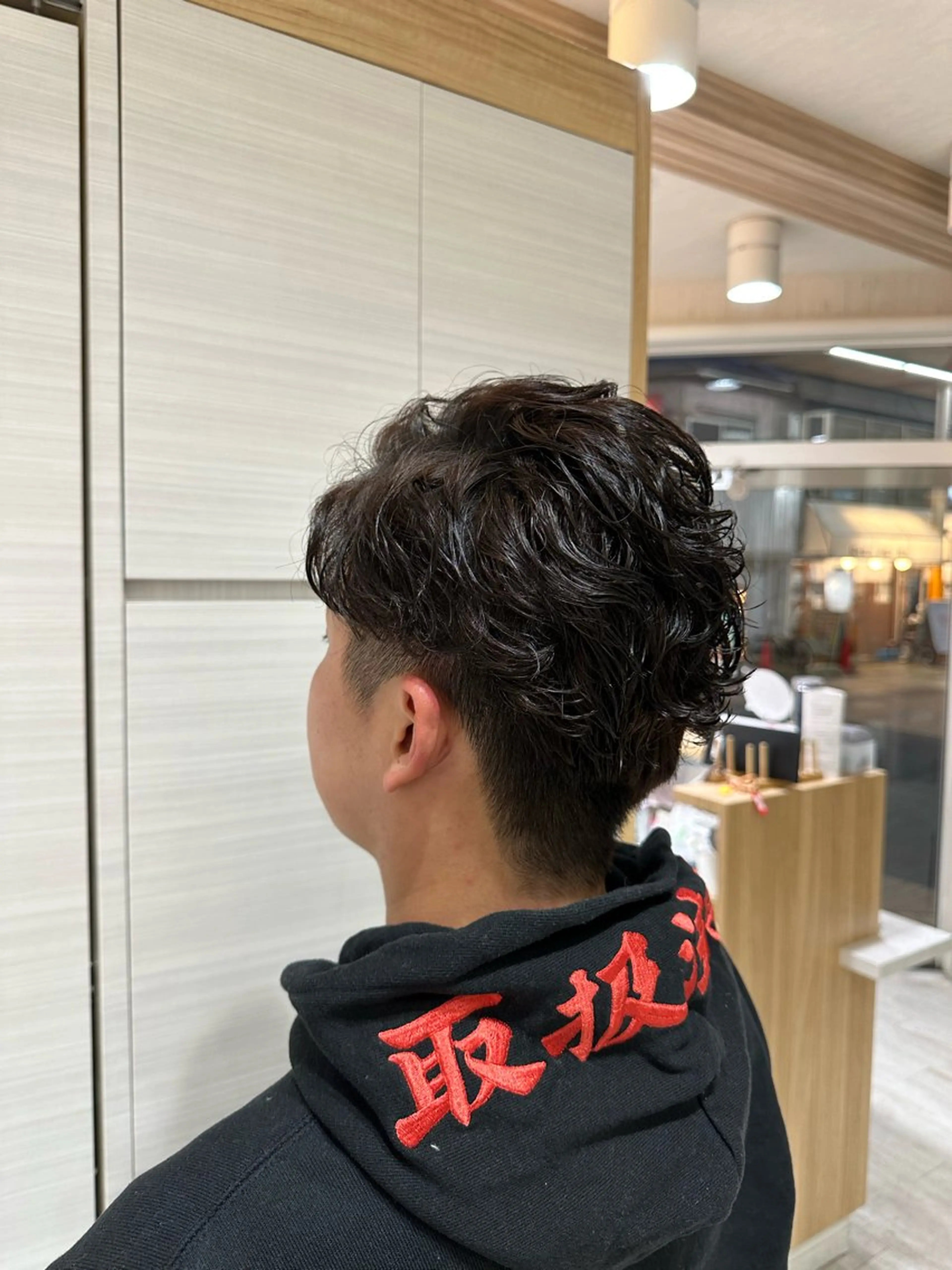 ショート パーマ メンズ メンズブリーチ ダウンパーマ メンズハイライト メンズインナーカラー メンズ韓国風 パーマ brace立花店所属・中嶋 紘夢のヘアスタイル