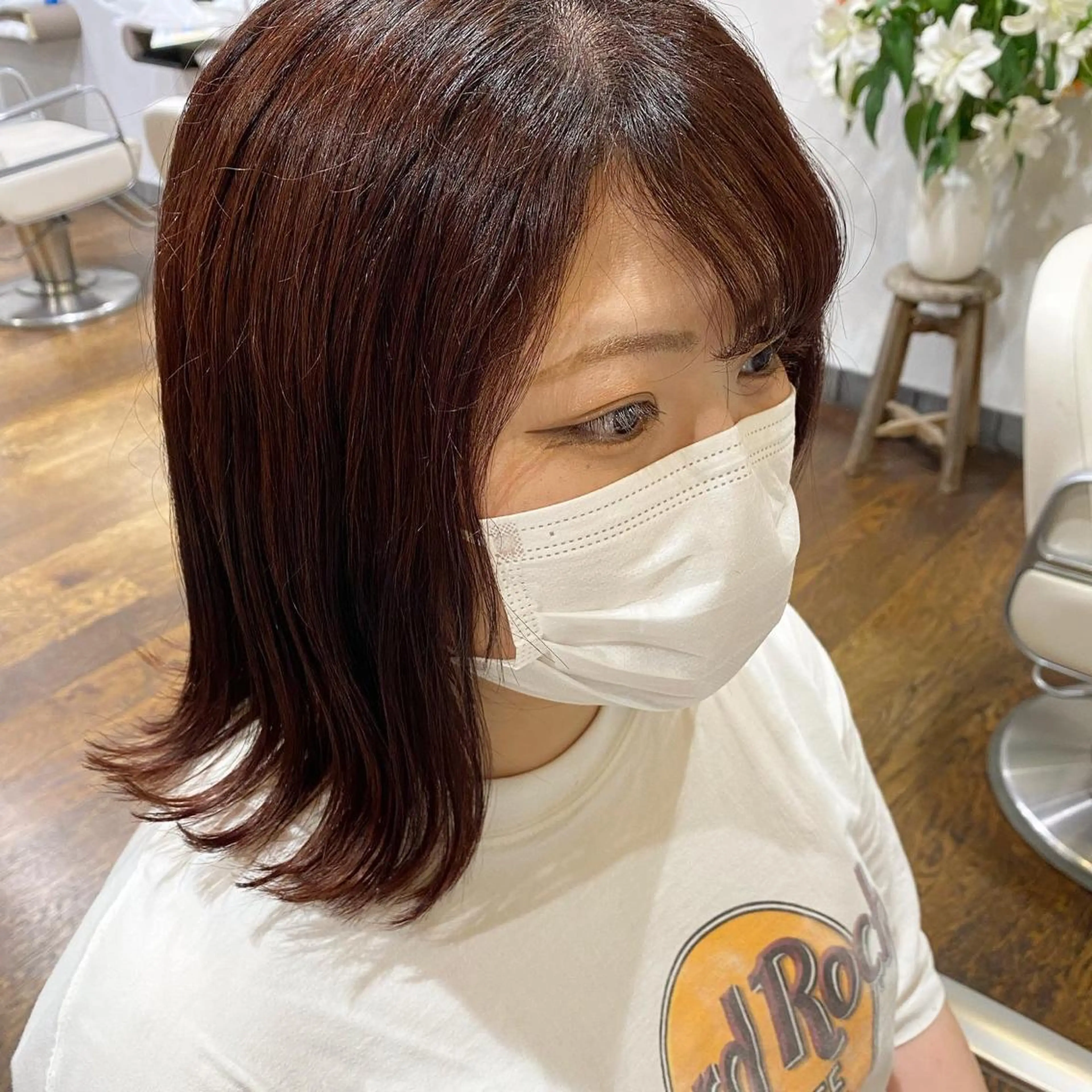 ミディアム 中村 友香のヘアスタイル