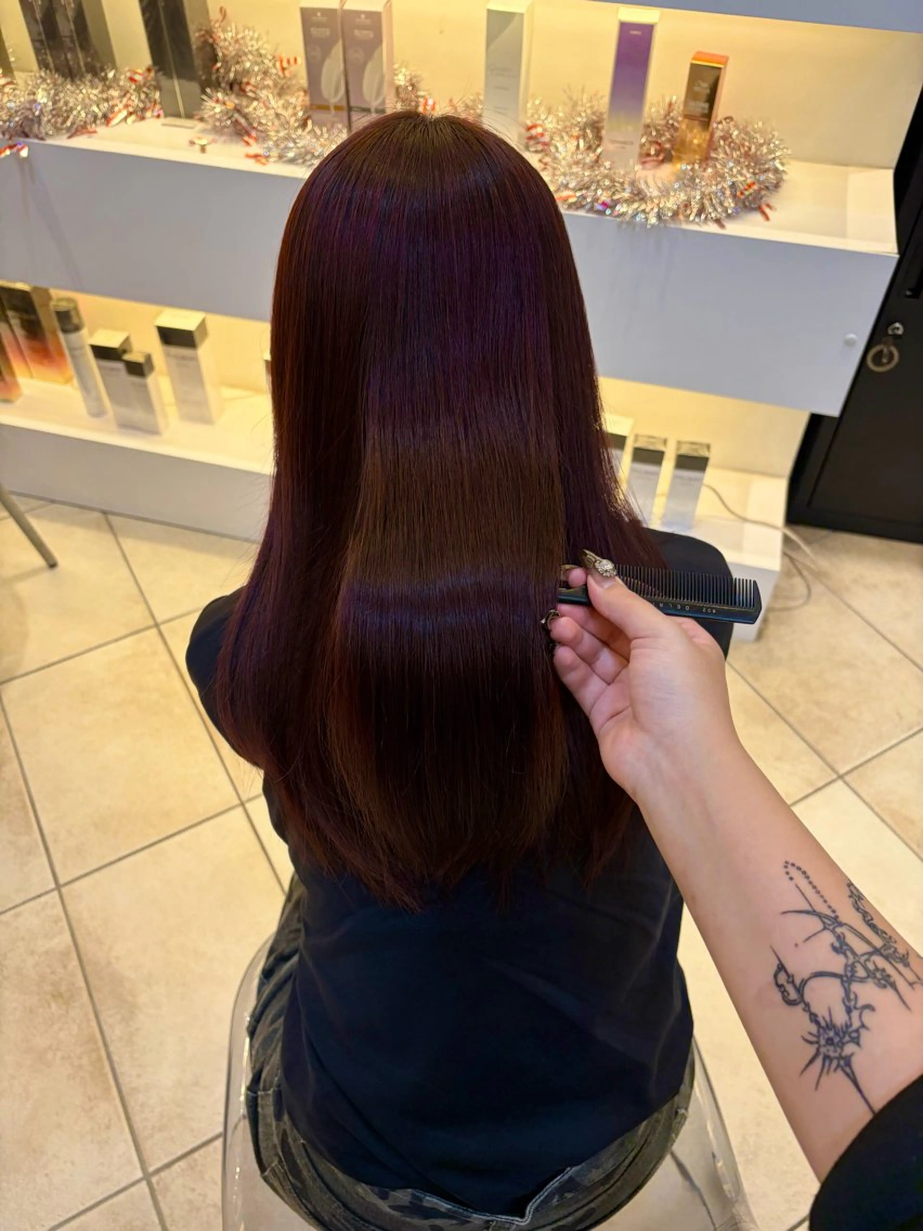 【11月限定】一気にイメチェンしたい方に✨️カット➕艶カラー➕トリートメントの写真