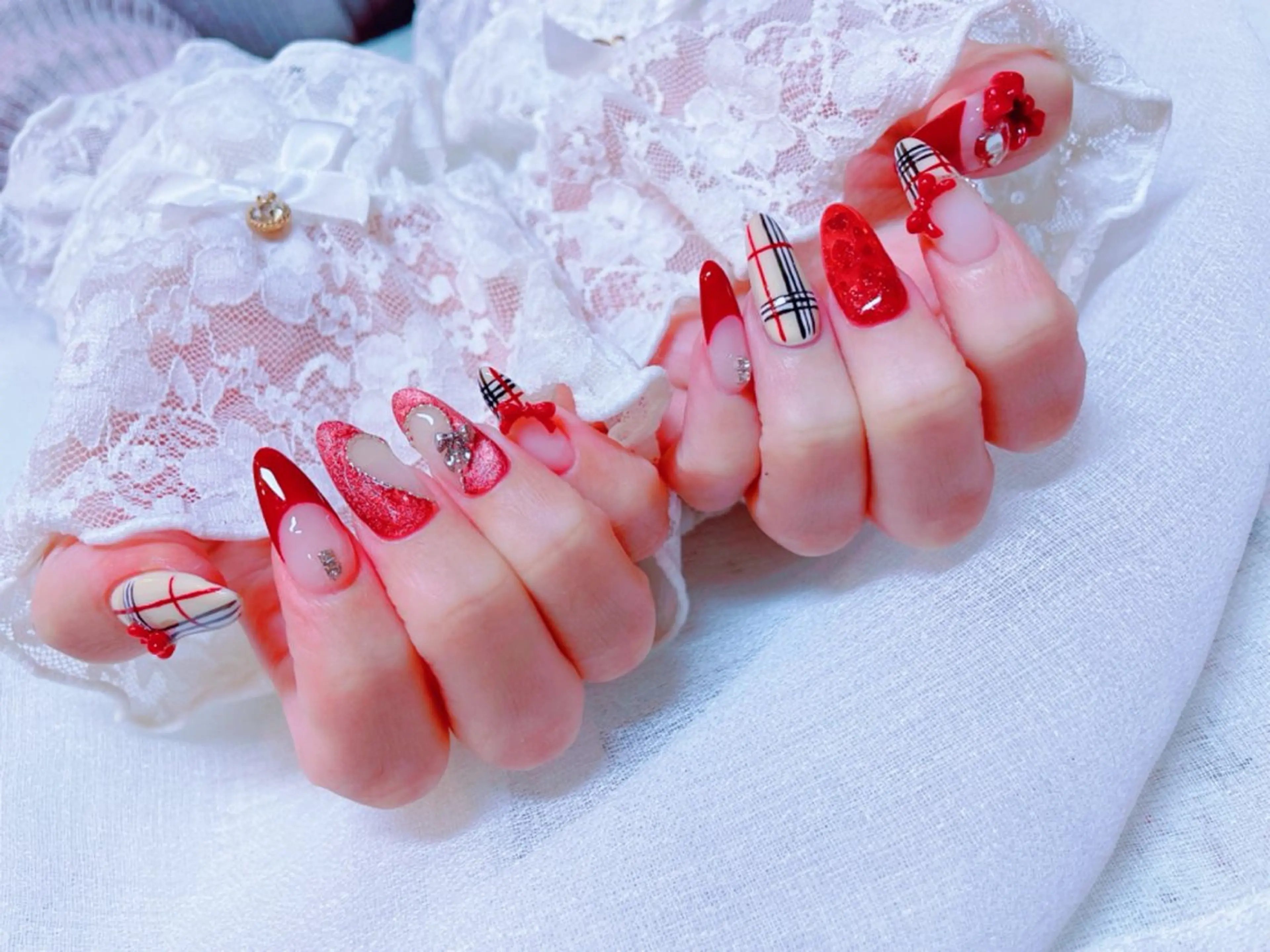 ネイル Makana Mana所属・Makana Manaのネイルデザイン