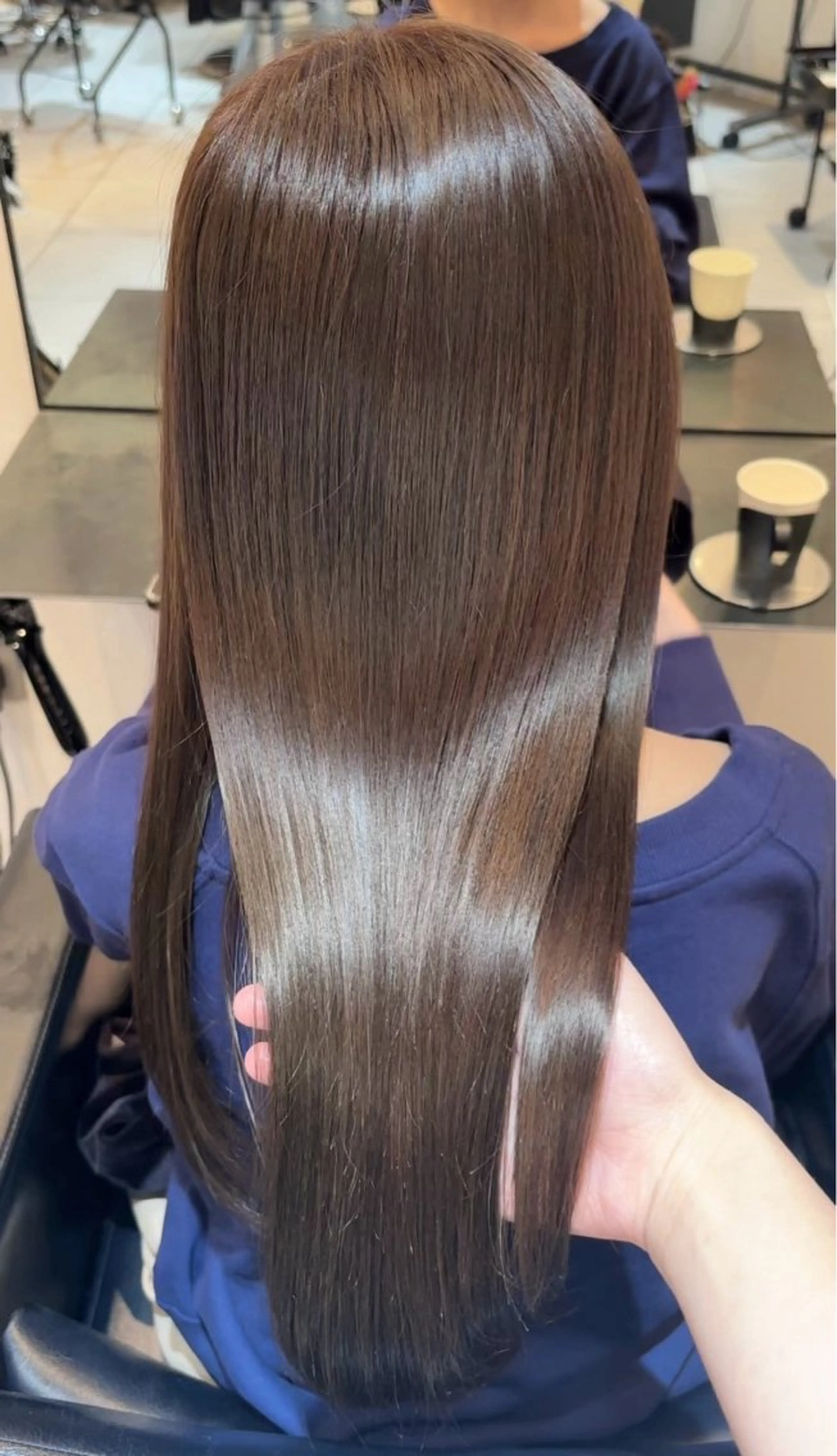 カラー ベージュカラー オリーブベージュ ヘアカラー rizu ボブヘアのヘアスタイル