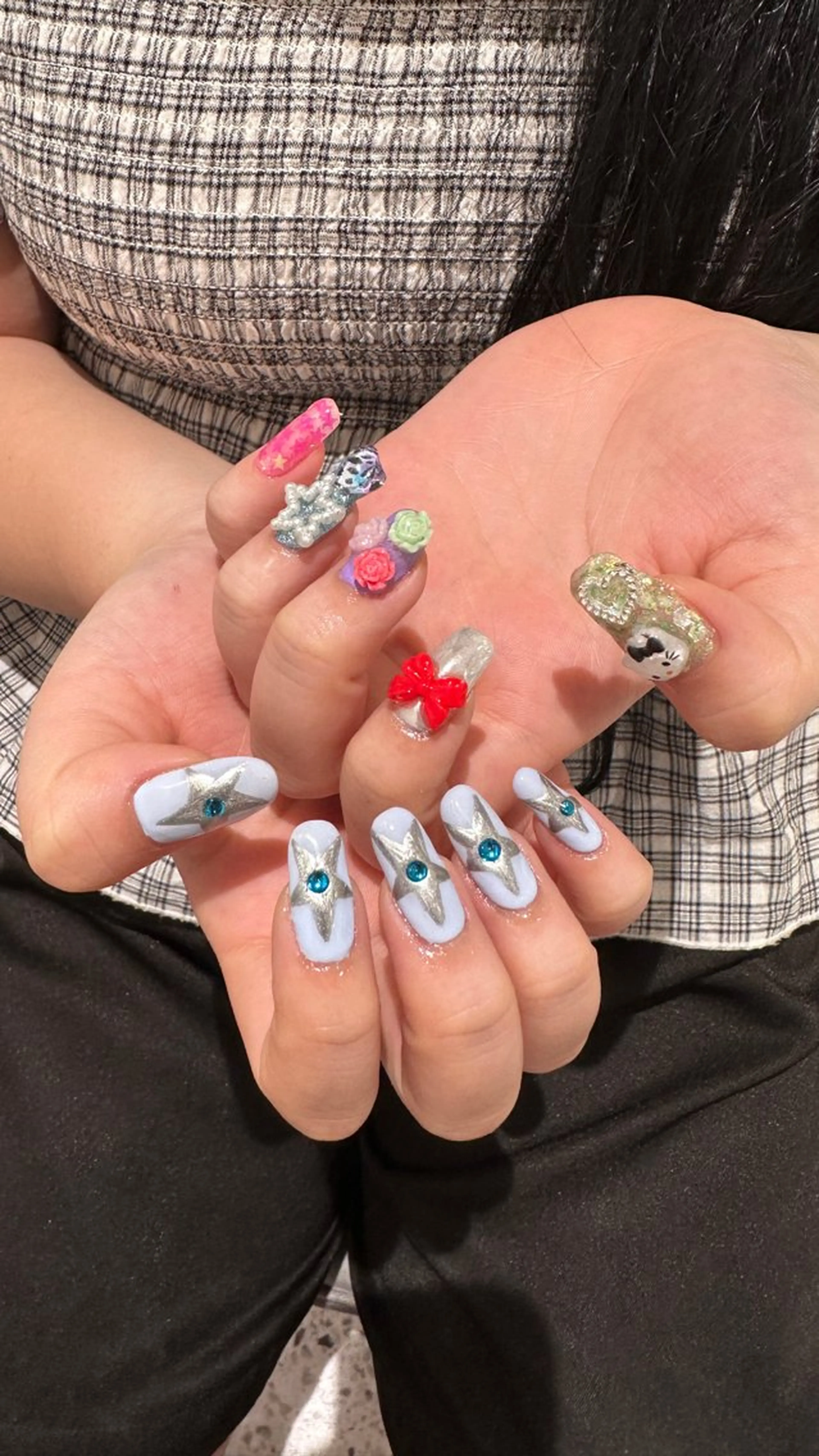 ネイル ハンドネイル 👽個性派ネイル🎀 komachiのネイルデザイン
