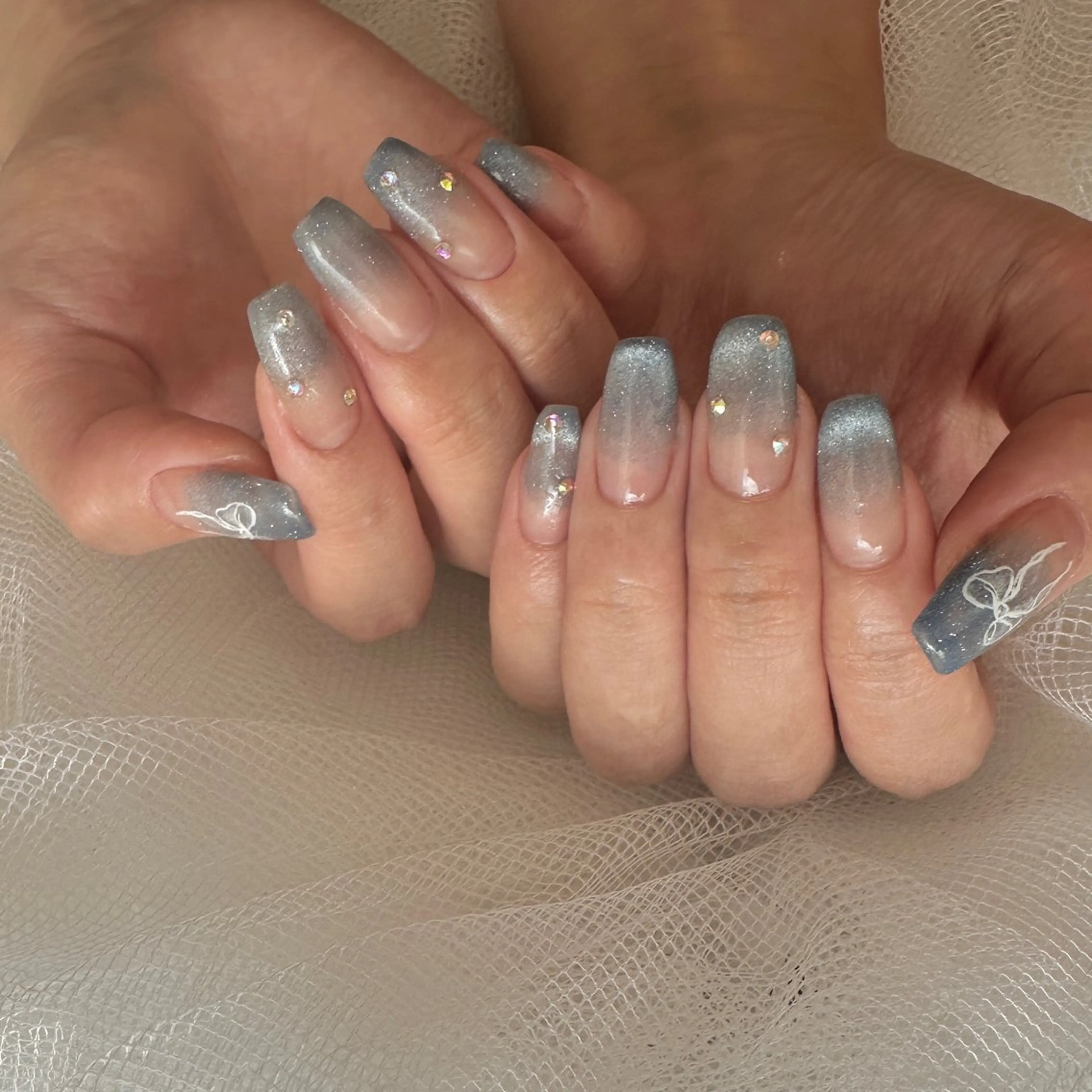 ネイル アートネイル グラデーション 韓国ネイル マグネットネイル シンプルネイル ハンドネイル private nailsalonのネイルデザイン