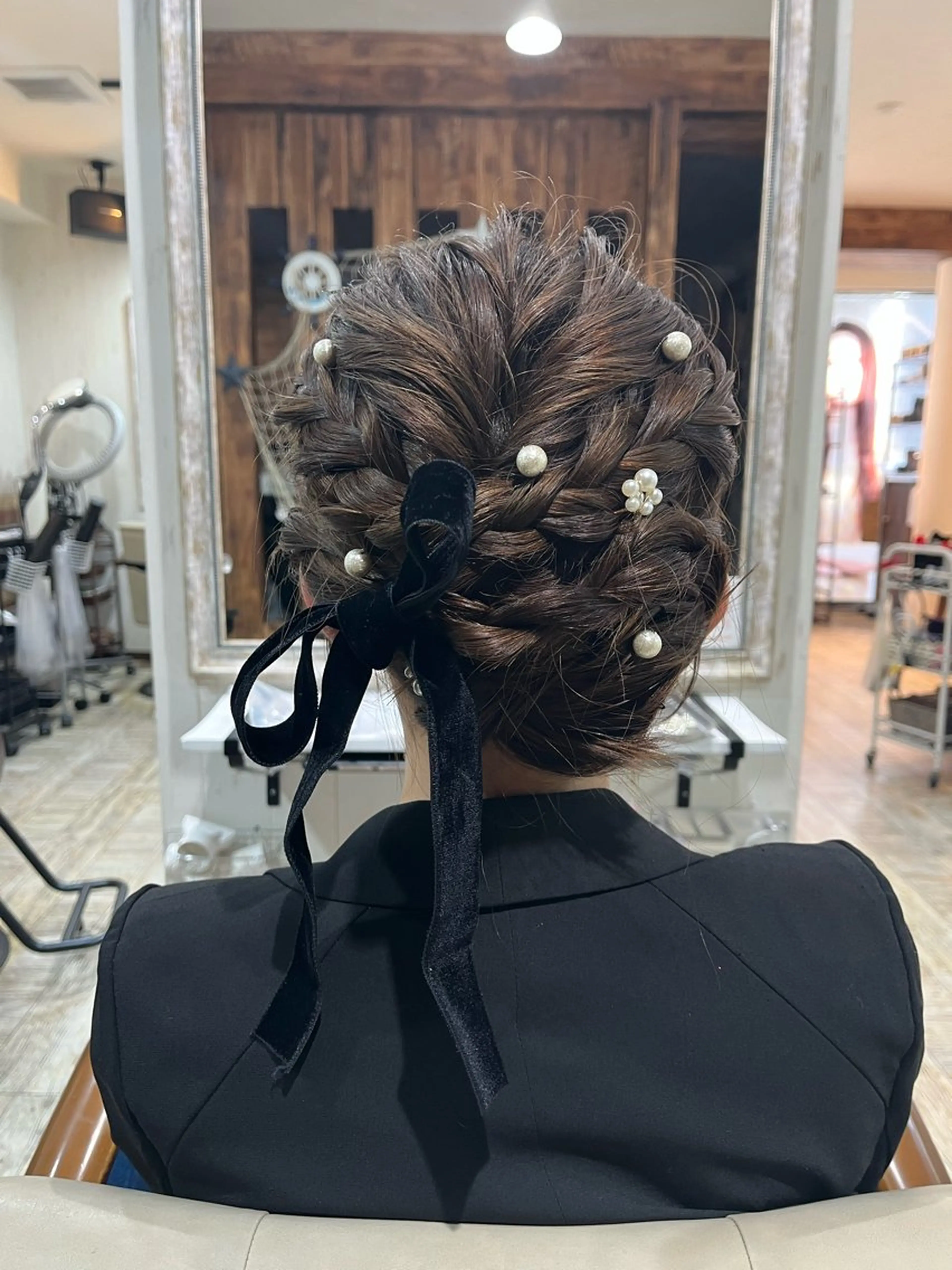 ミディアム ヘアセット キンサダ ワンリダ‪のヘアスタイル