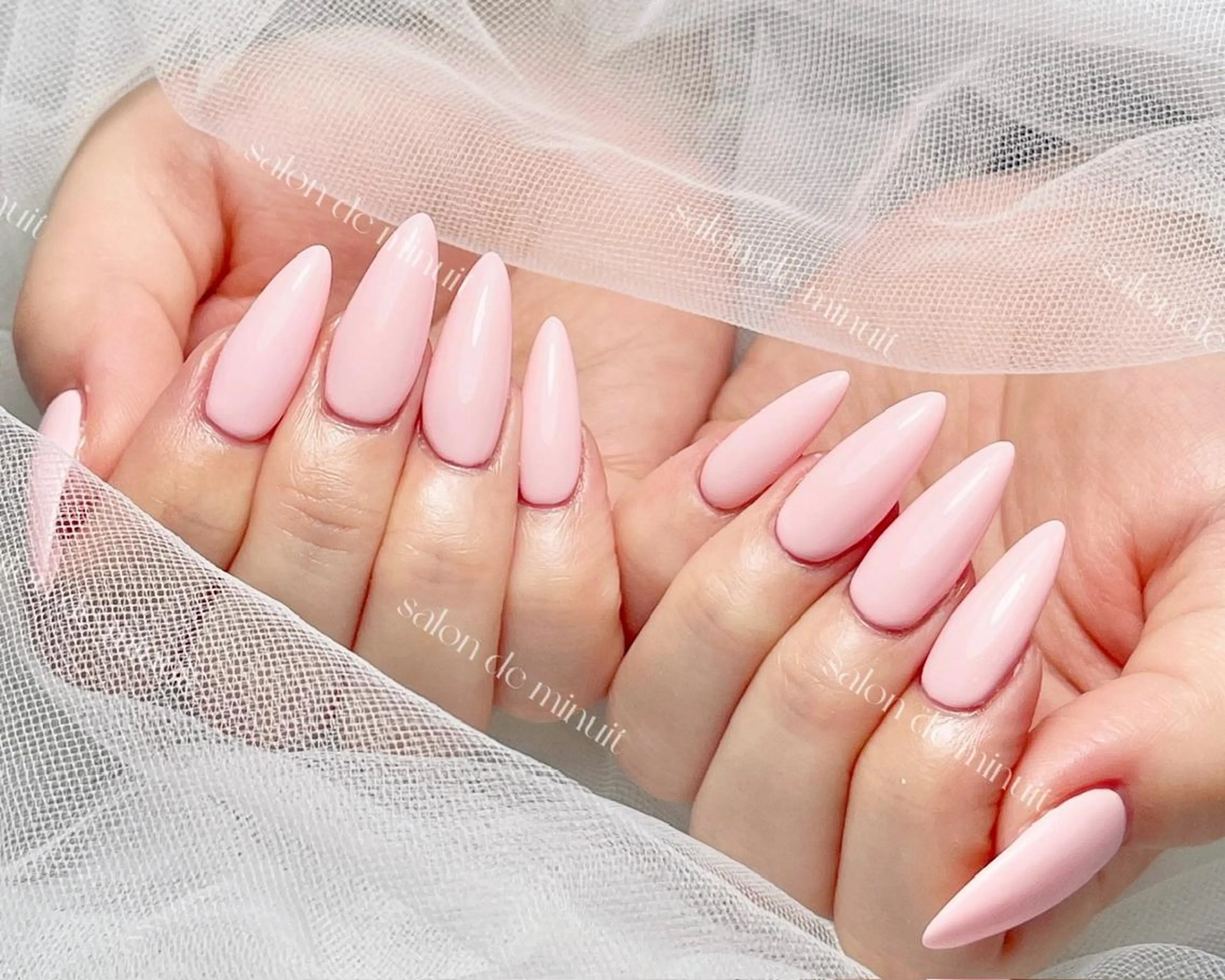 ネイル Salon de Minuit🦩のネイルデザイン