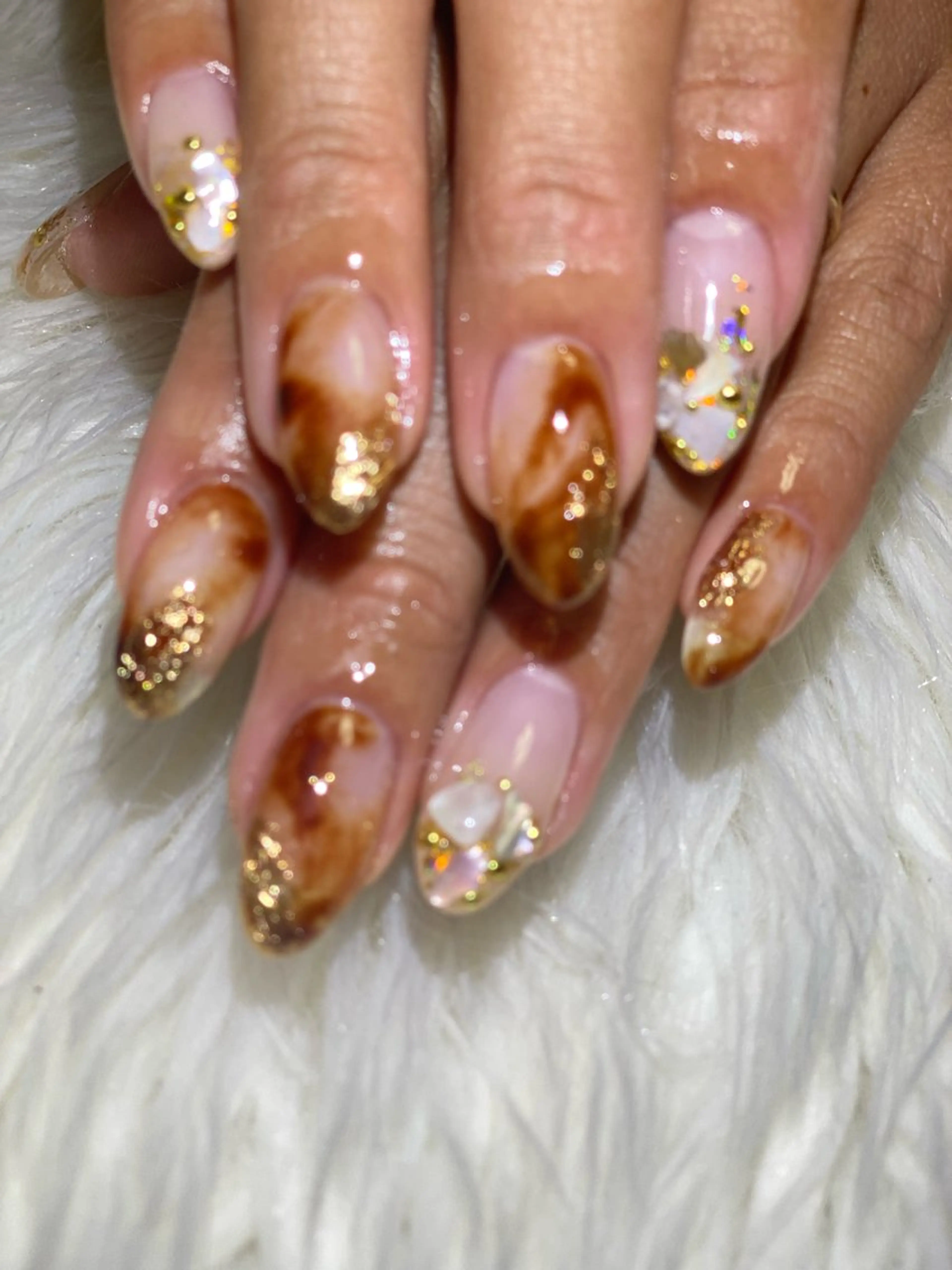 ネイル ブラウン ゴールド ニュアンスネイル Esthetic Will所属・will 有希のネイルデザイン