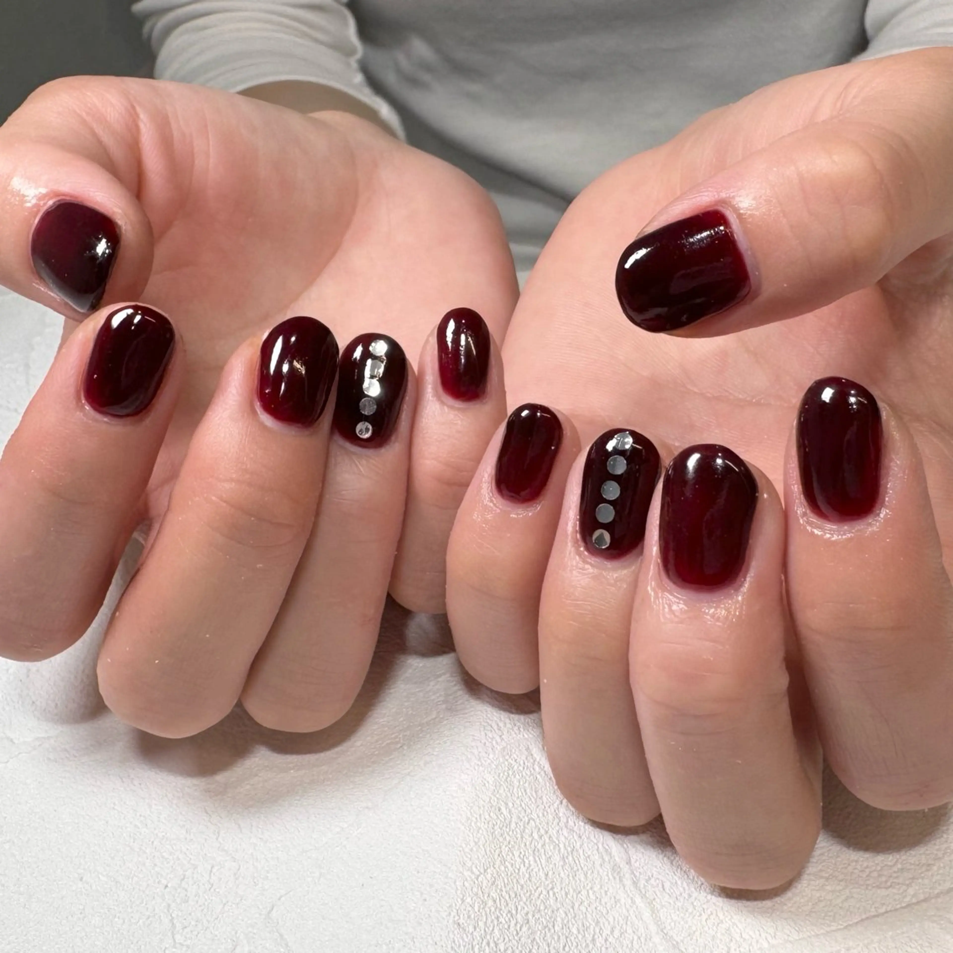 ネイル ワンカラーネイル RIEKO🍒 ワンホン♡推しネイルのネイルデザイン