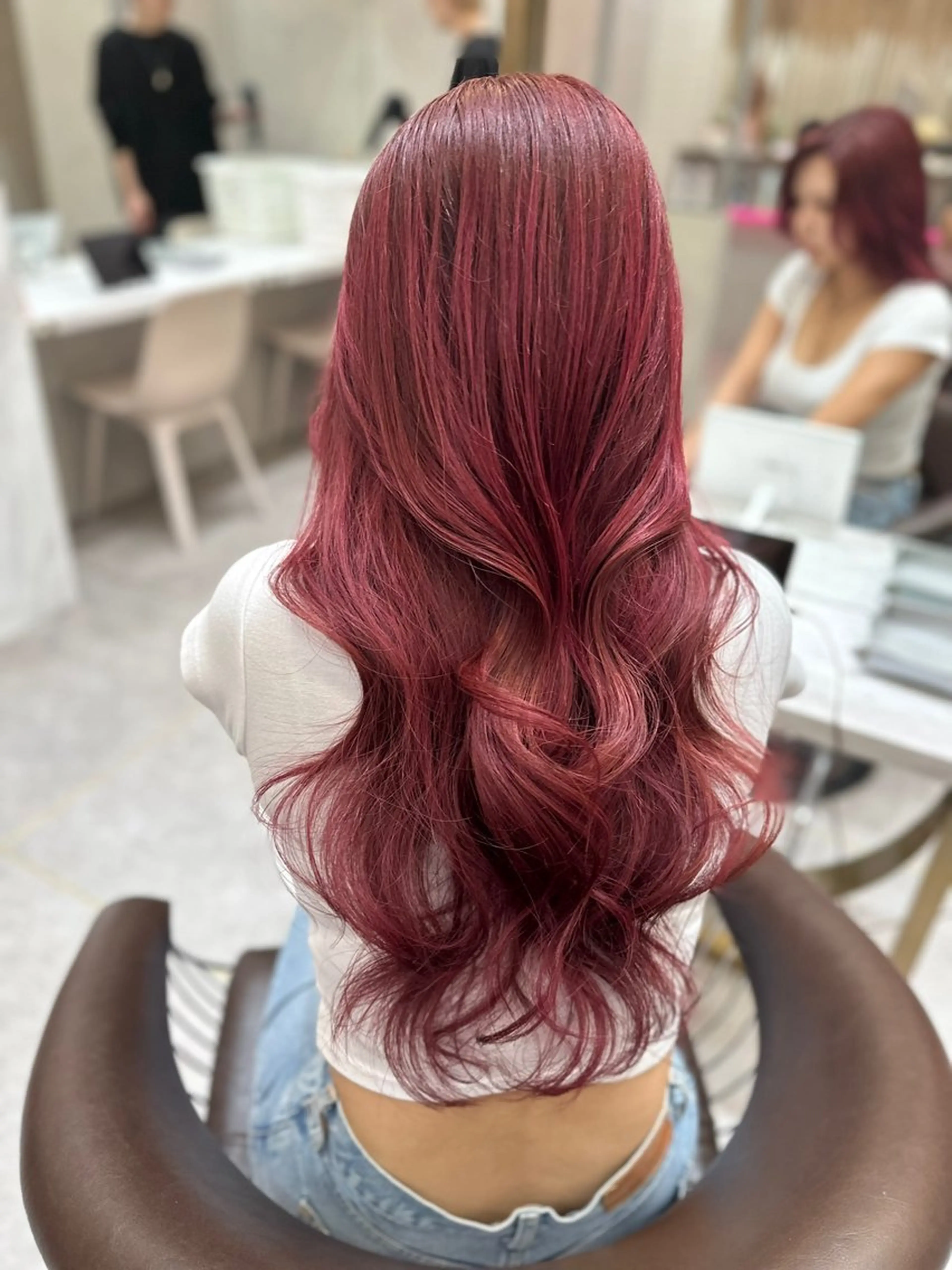 セミロング カット ヘアカラー トリートメント karin ボブハイトーンのヘアスタイル