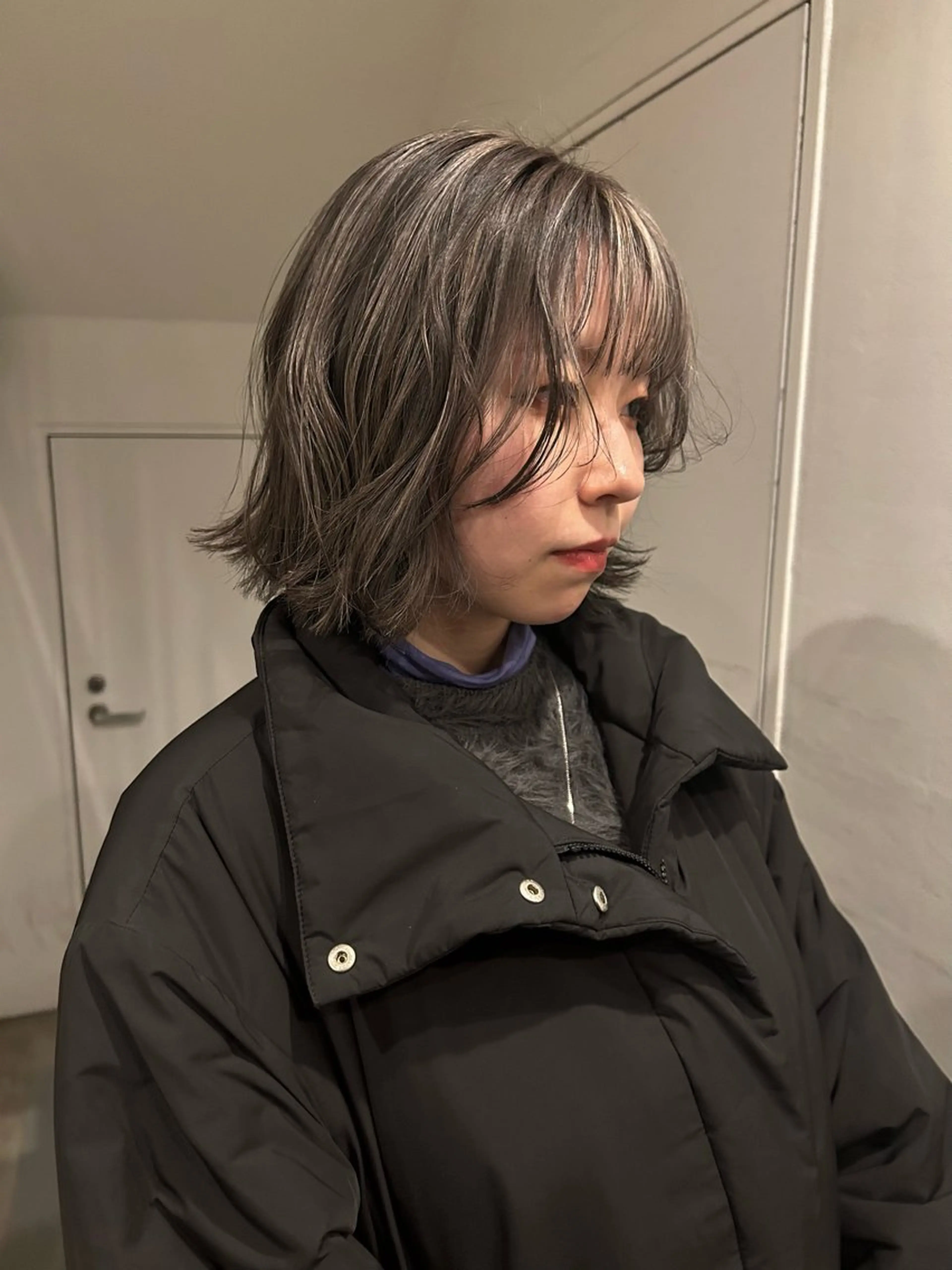 ショート カラー ハイライトカラー ハイライト hen所属・心斎橋/レイヤー/ ブリーチ/モエのヘアスタイル