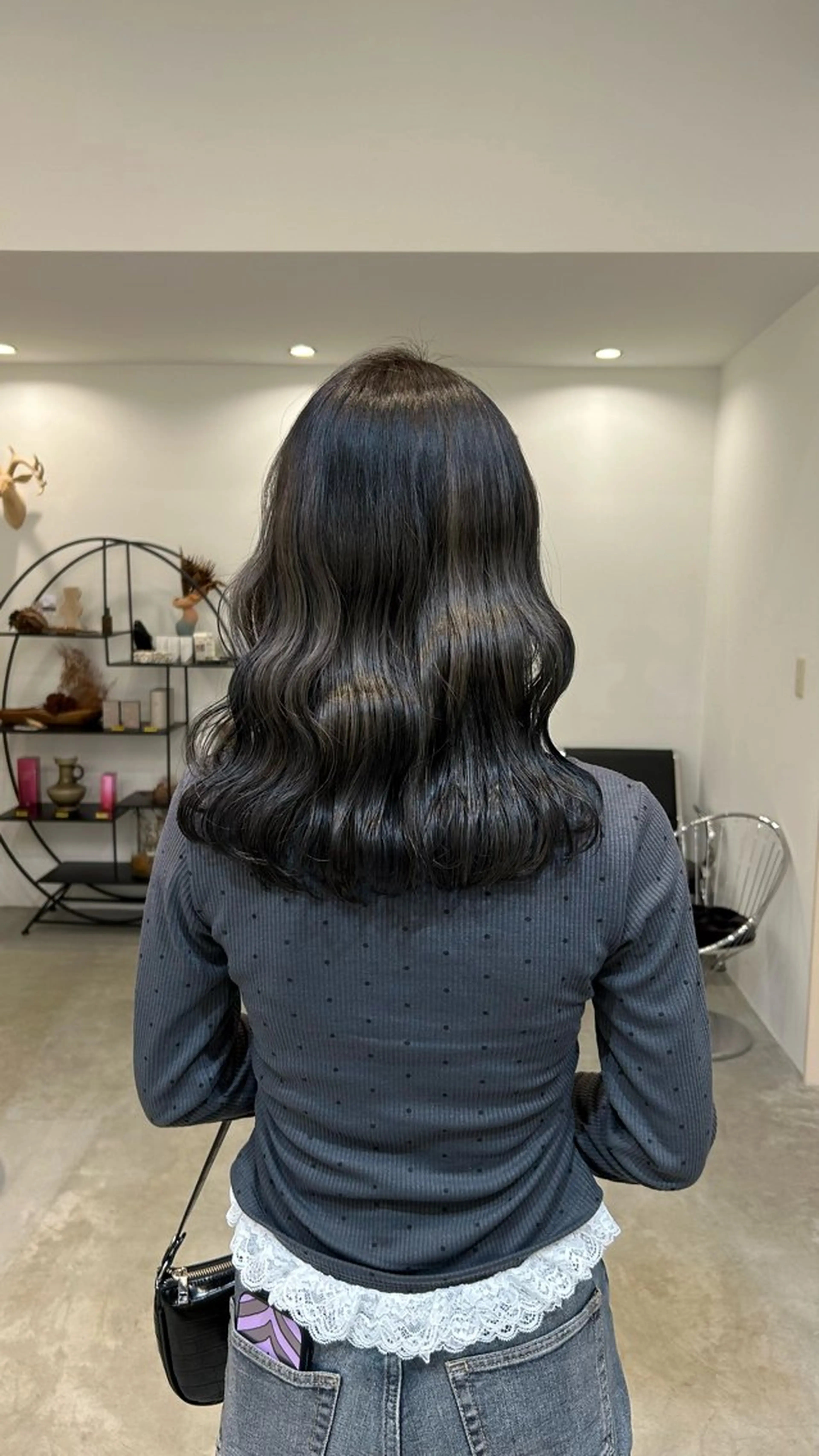カラー 鳥居 愛子のヘアスタイル