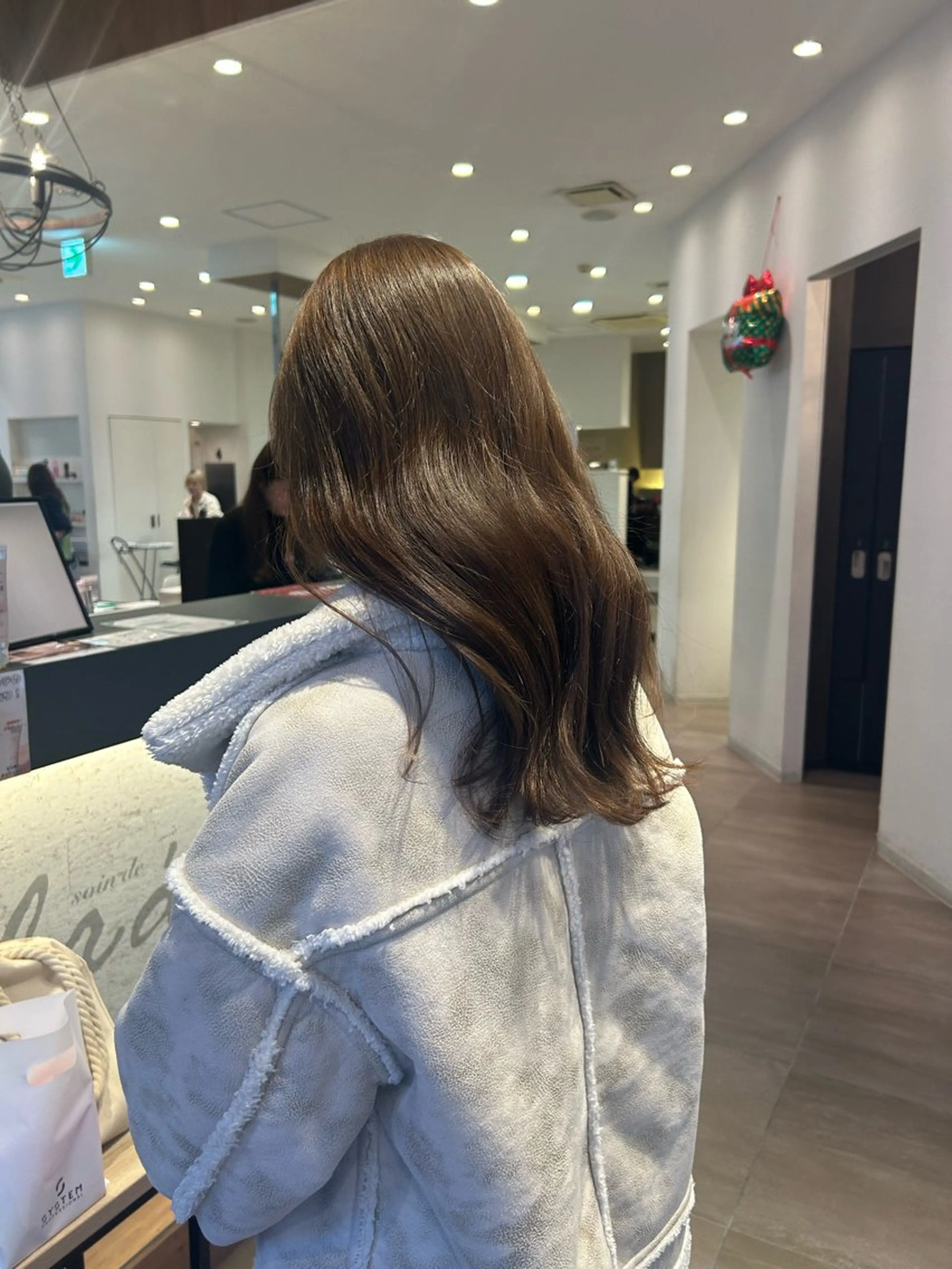 セミロング カット ヘアカラー トリートメント 🕯透明感カラー /ヒラリ🎀のヘアスタイル