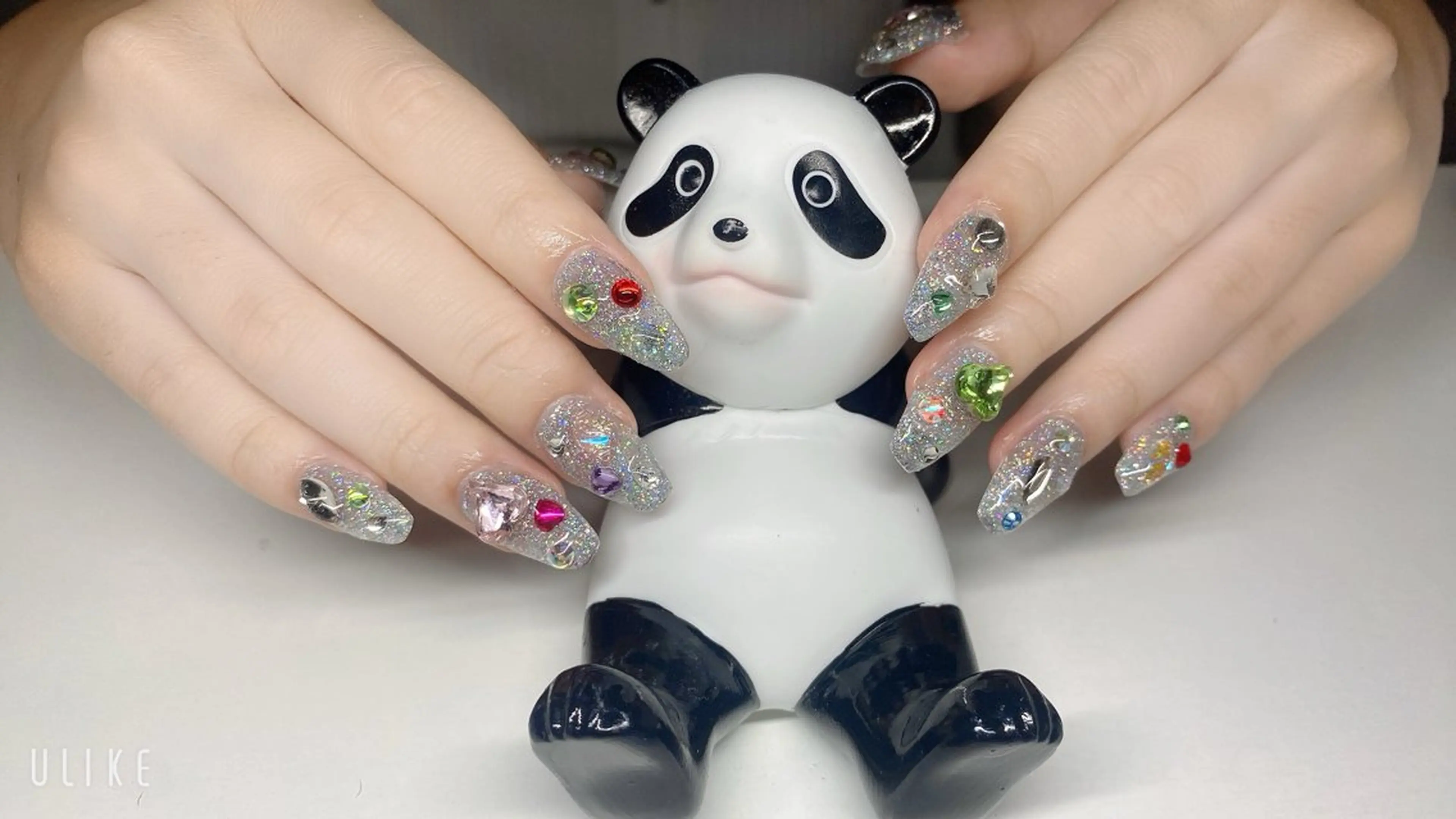 ネイル ハンドネイル ハンドケア Hi Beauty 渋谷(ネイル、ハイパーナイフ6、脂肪れいきゃく、マッサージ＆エステサロン)所属・Hi beauty 渋谷のネイルデザイン