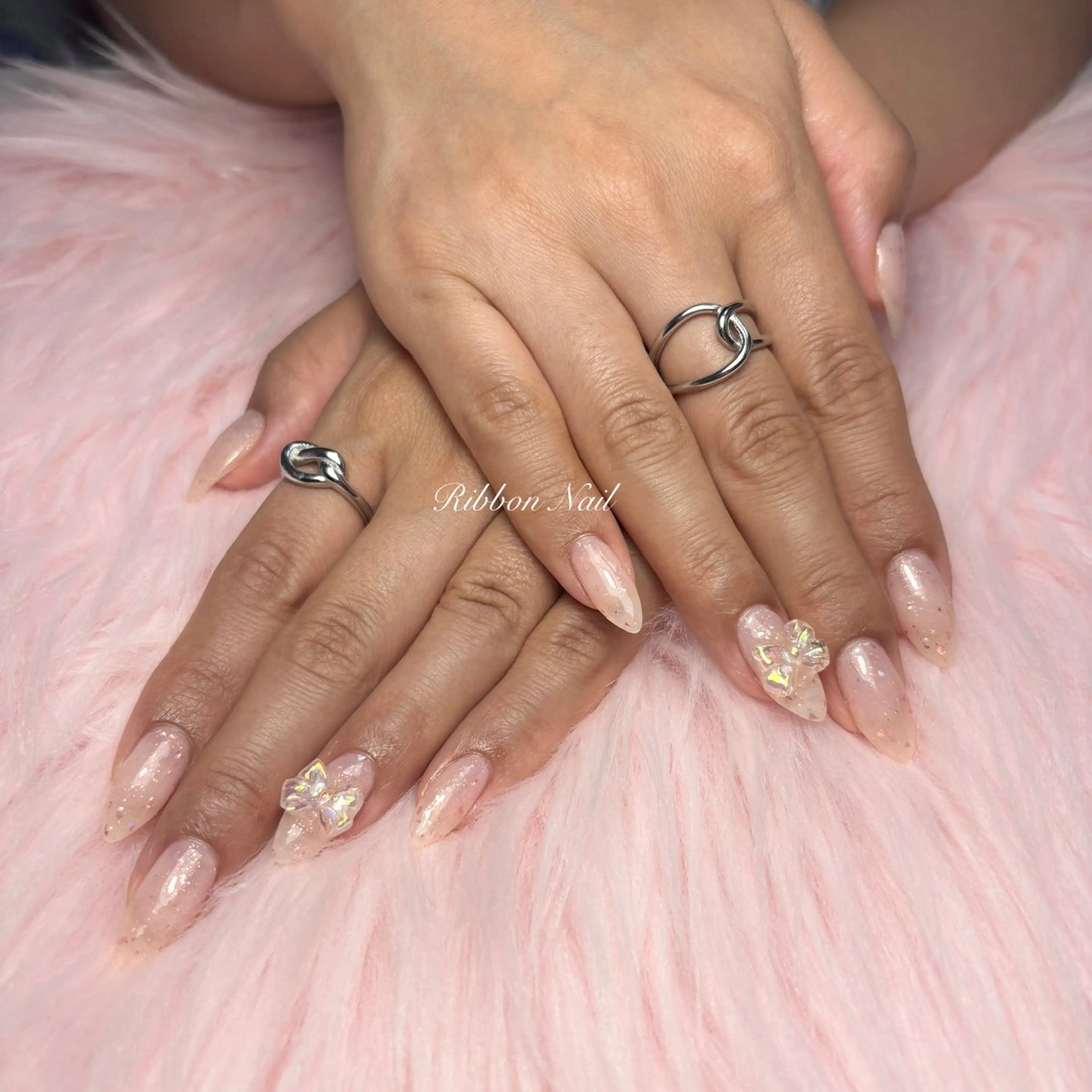 ネイル ラメ(グリッター) ピンク ハンドネイル Ribbon nailのエステ・リラクイメージ