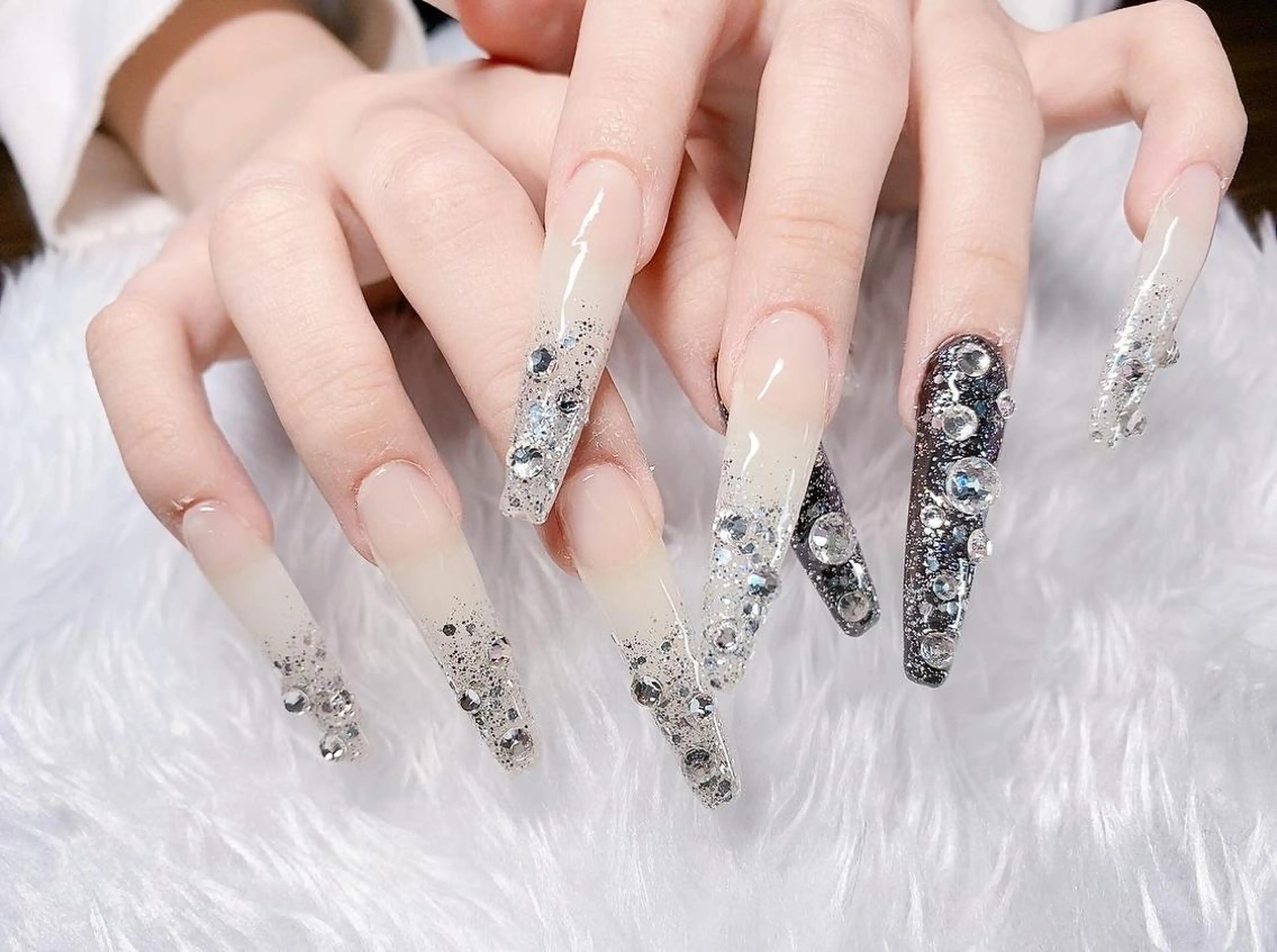 ネイル ハンドネイル ハンドケア ネイルサロン HARRYS所属・ネイル･脱毛サロン HARRYSのエステ・リラクイメージ