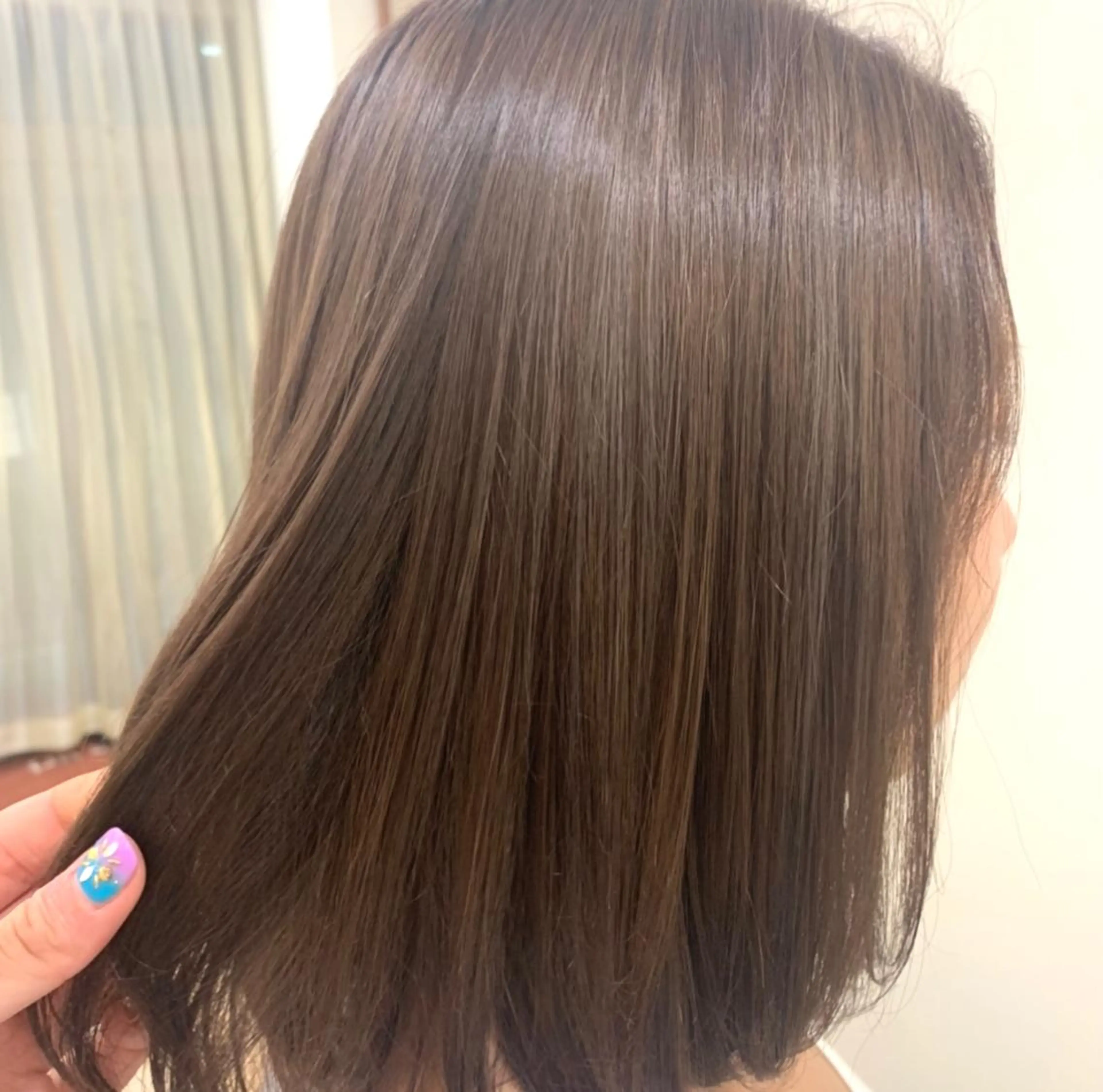 ミディアム カラー アッシュ ベージュカラー ハイライトカラー ハイライト カット ヘアカラー ボブ/美髪矯正 /佐藤　奈巳のヘアスタイル
