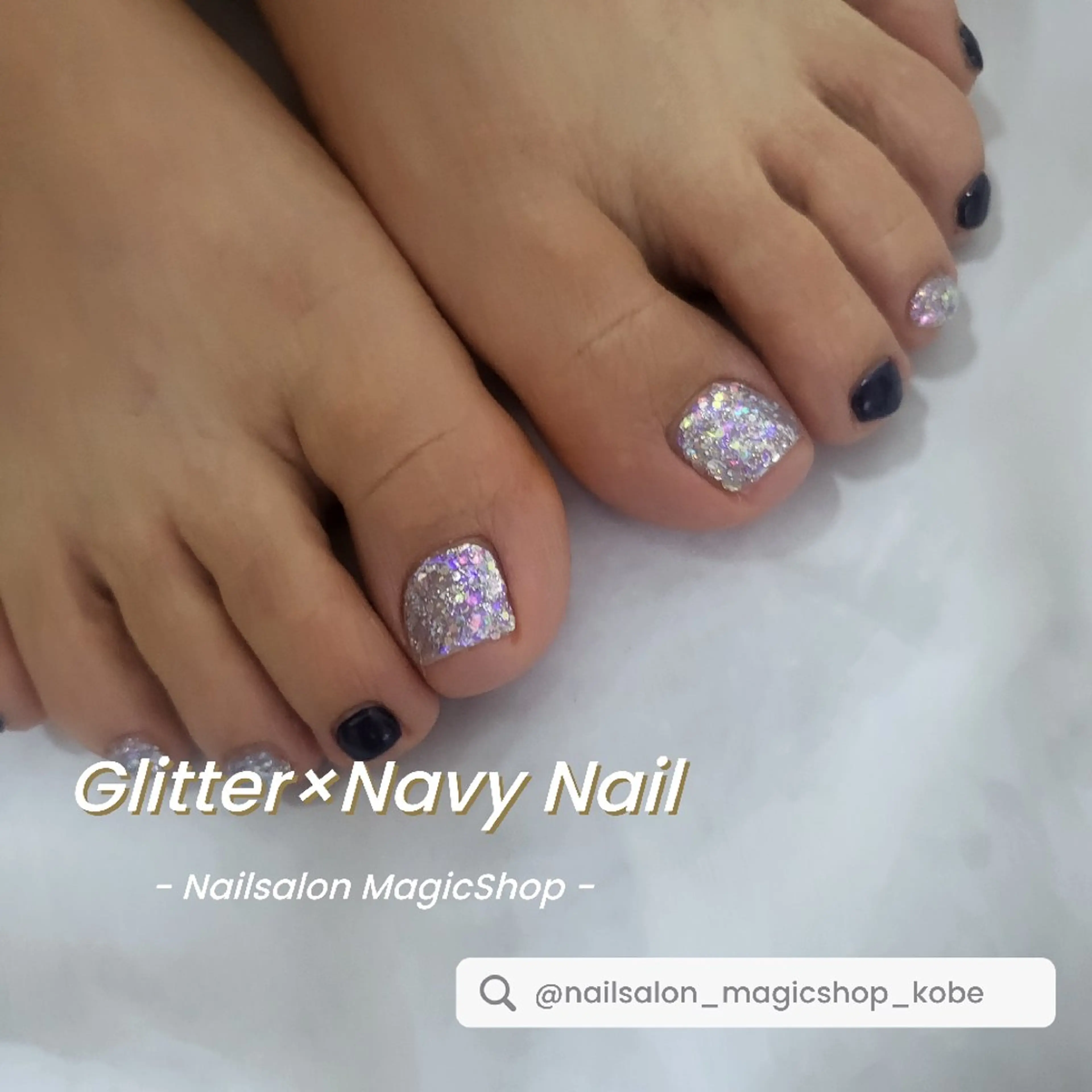 ネイル ブルー フットネイル ジェルネイル キラキラネイル ラメ(グリッター) フットネイル Nailsalon MagicShopのネイルデザイン
