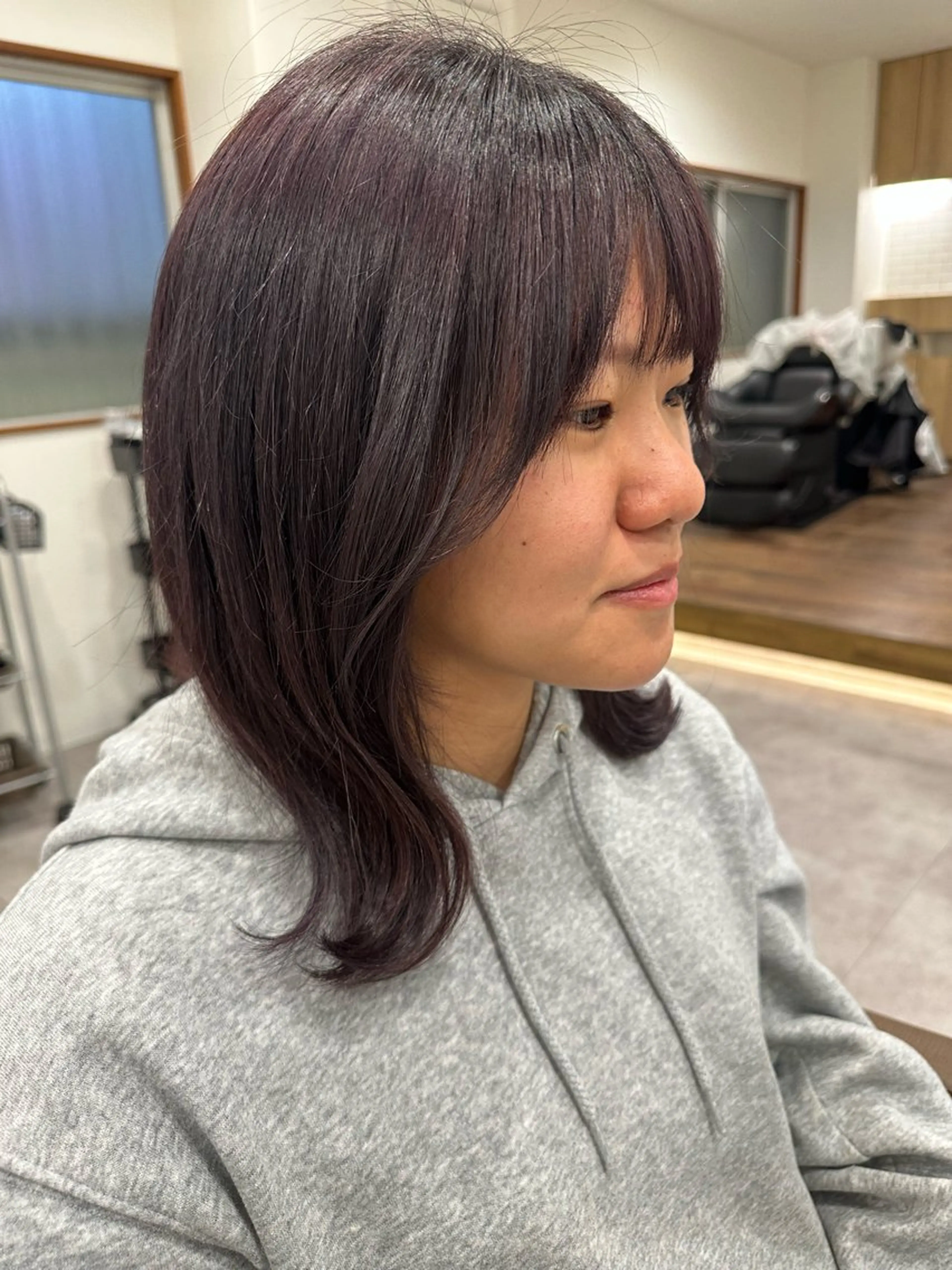ミディアム カット ヘアカラー トリートメント 🫧MANA レイヤーカット🌙のヘアスタイル
