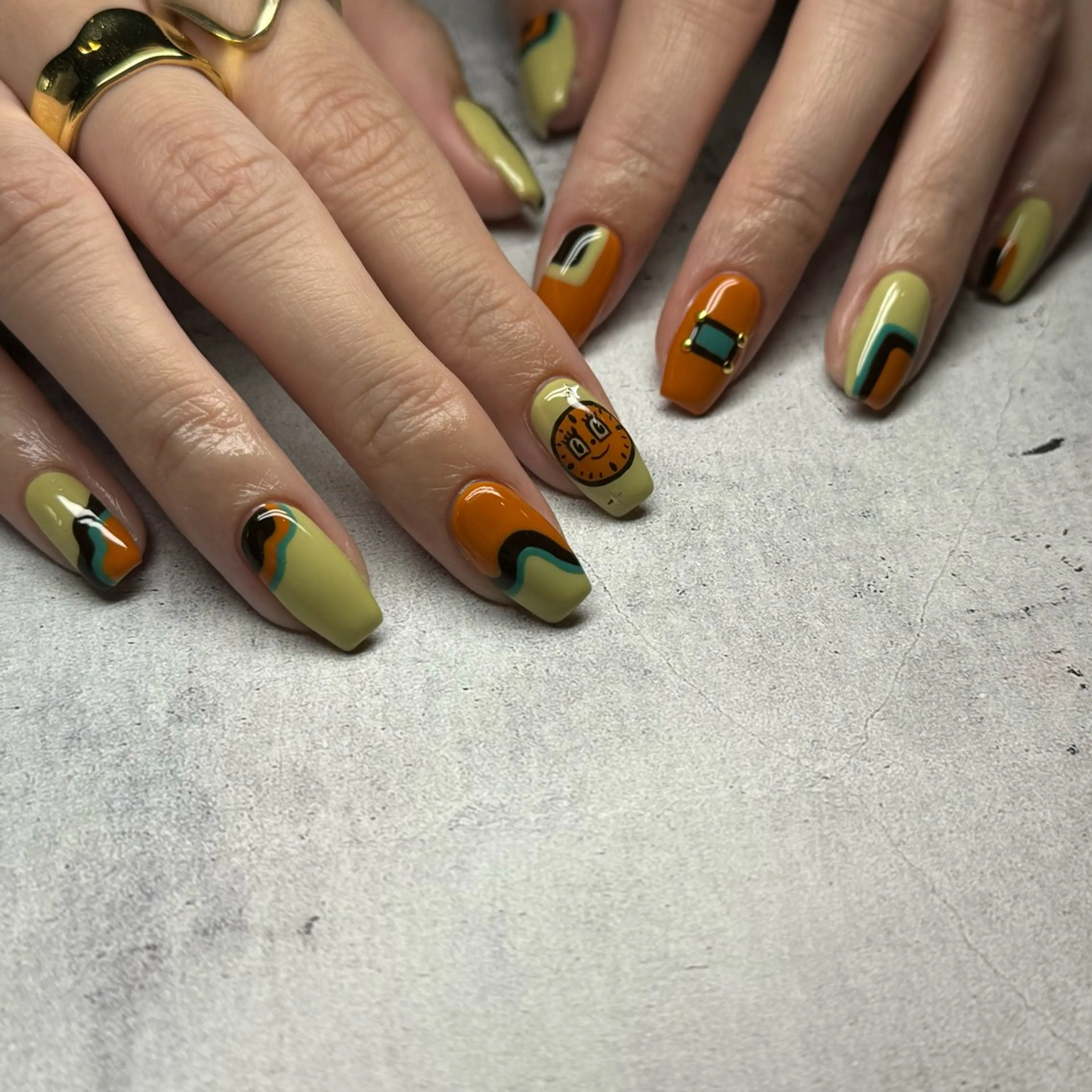 ネイル ハンドネイル 𝐫𝐚𝐢 𝐧𝐚𝐢𝐥のネイルデザイン