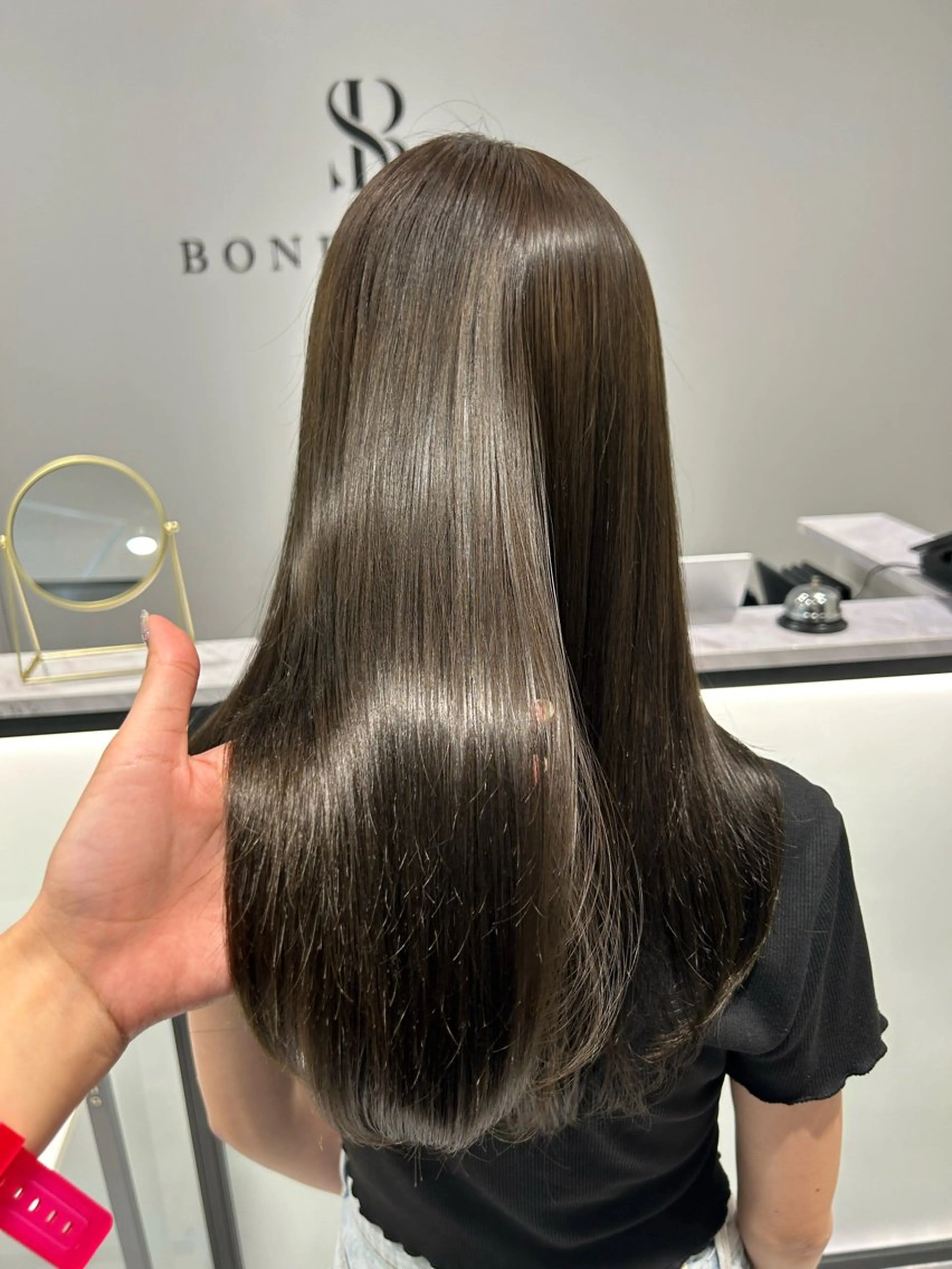 ロング カラー グレージュ オリーブグレージュ オリーブグレー BondStory所属・村山真優/Bond storyのヘアスタイル