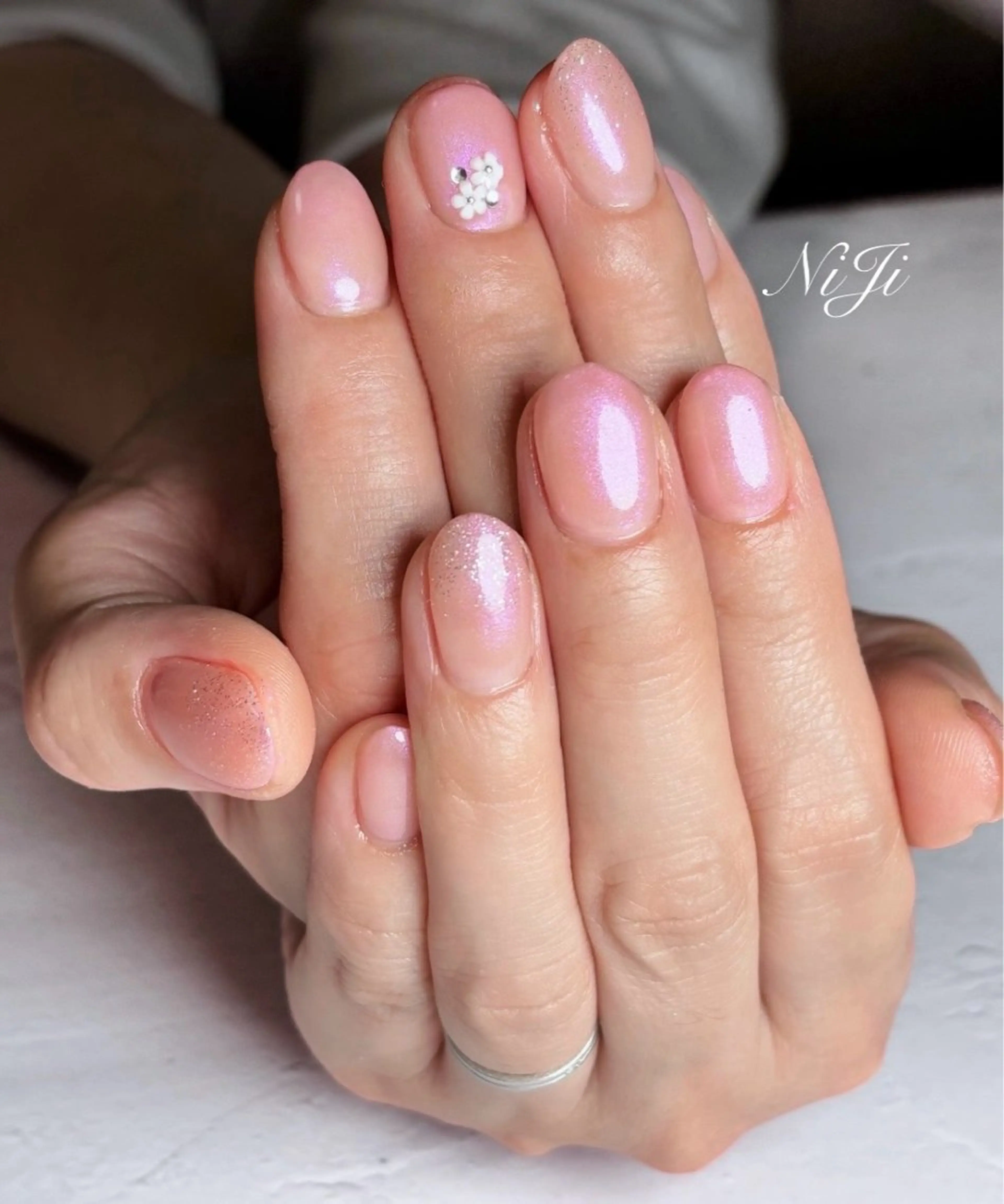 ネイル フラッシュネイル ラメ(グリッター) nailsalon N iＪｉのネイルデザイン