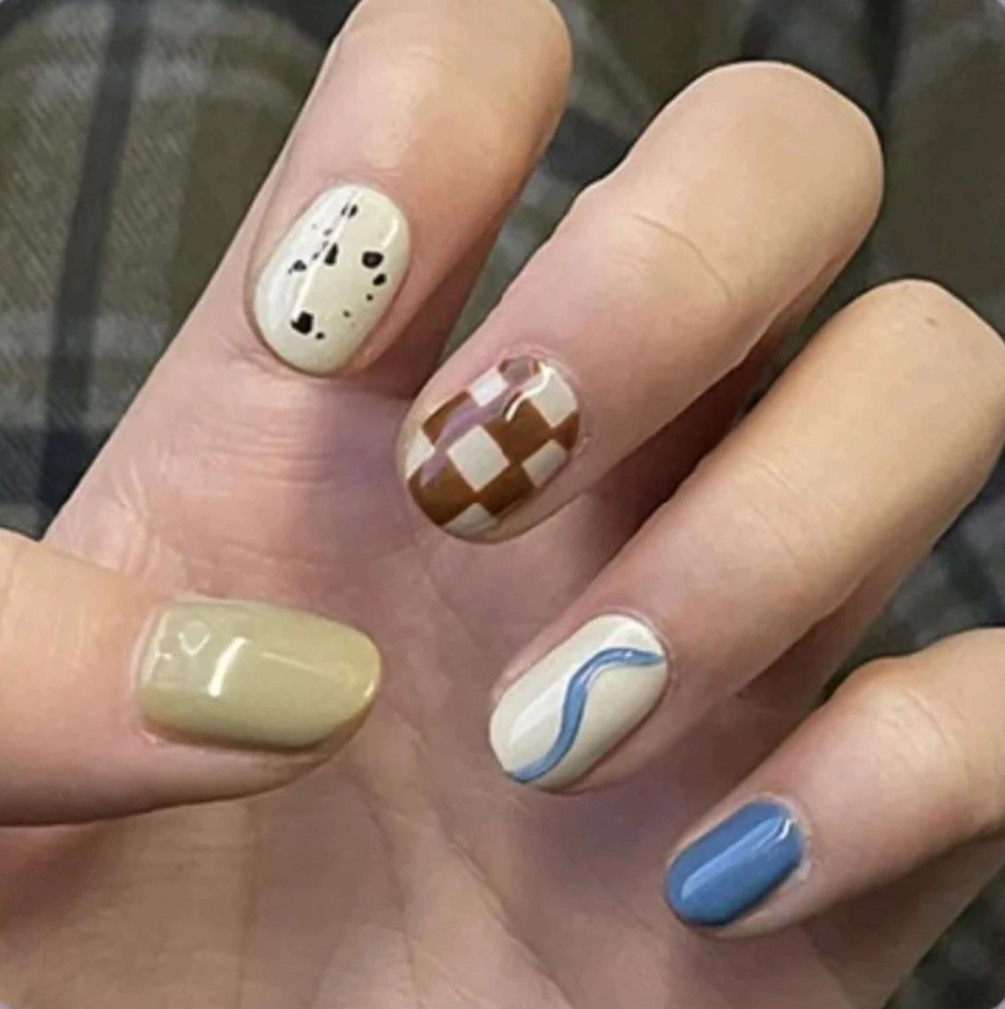 ネイル ハンドネイル ハンドケア 🤩 Yuliaユリアのネイルデザイン