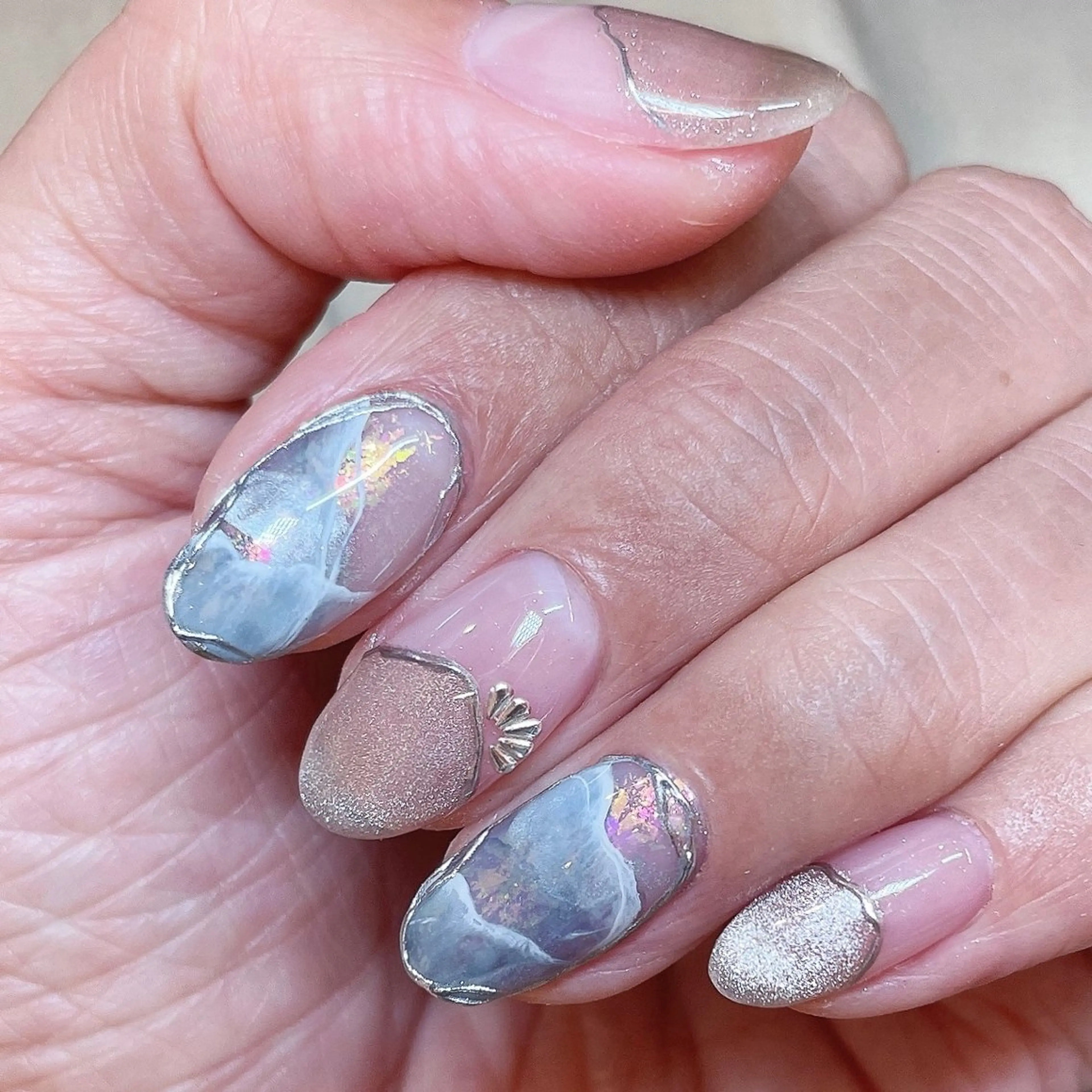 ネイル Aube Nail 佐藤のネイルデザイン