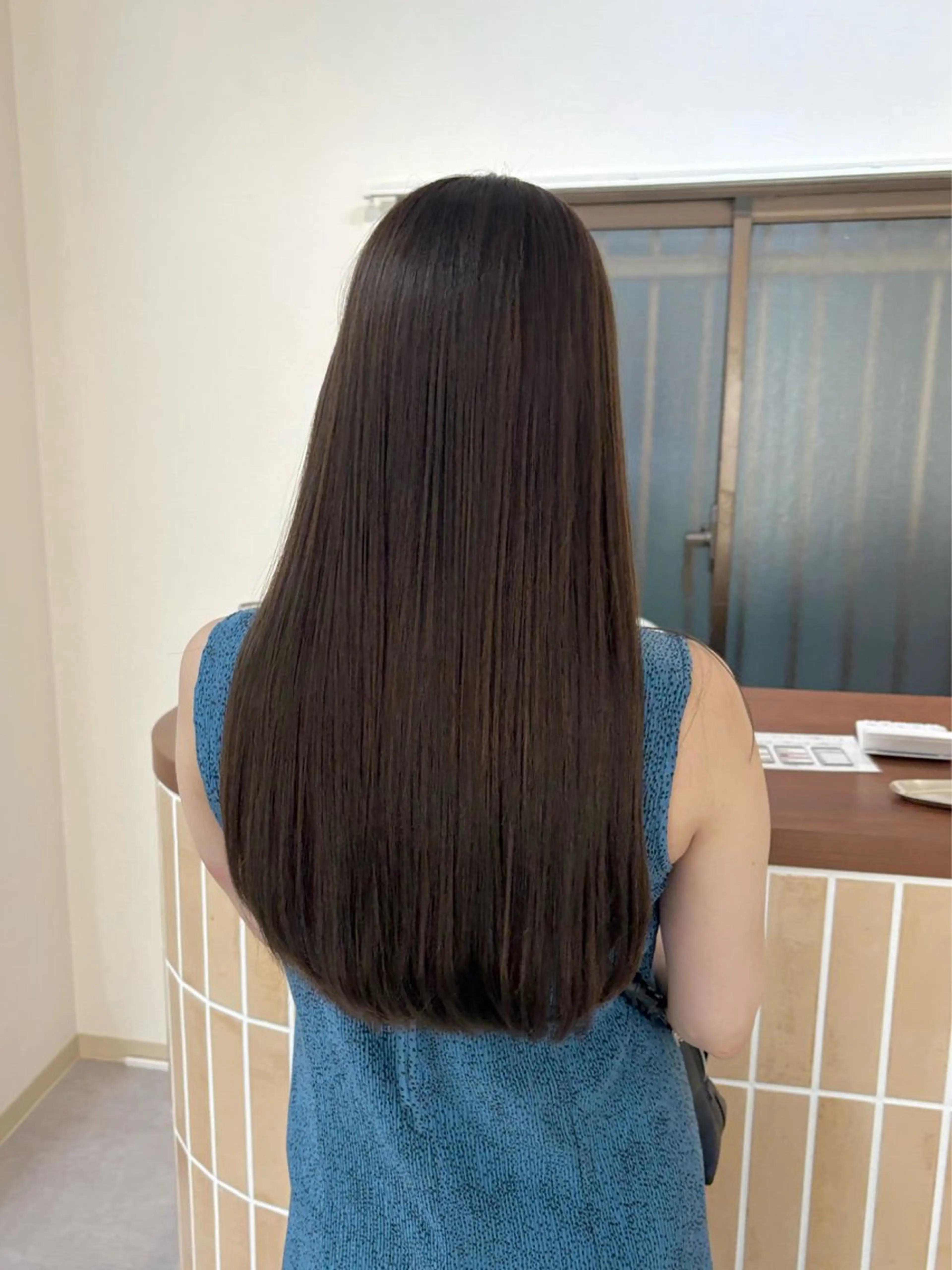 セミロング カラー ベージュカラー ヘアカラー ハル🌸柔色/ ブリーチなし/艶髪のヘアスタイル