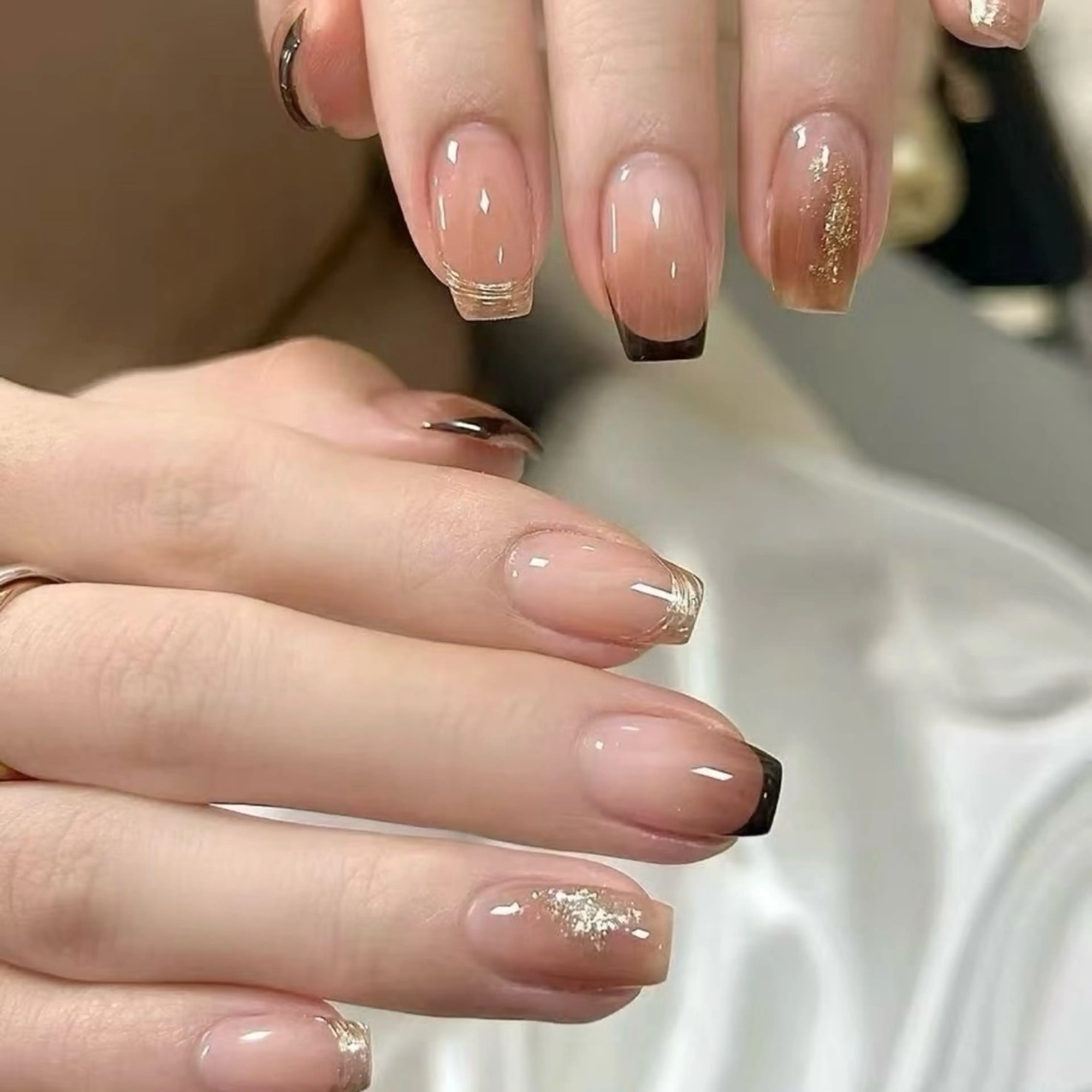 ネイル アートネイル ニュアンスネイル シンプルネイル スズキ ミクのネイルデザイン