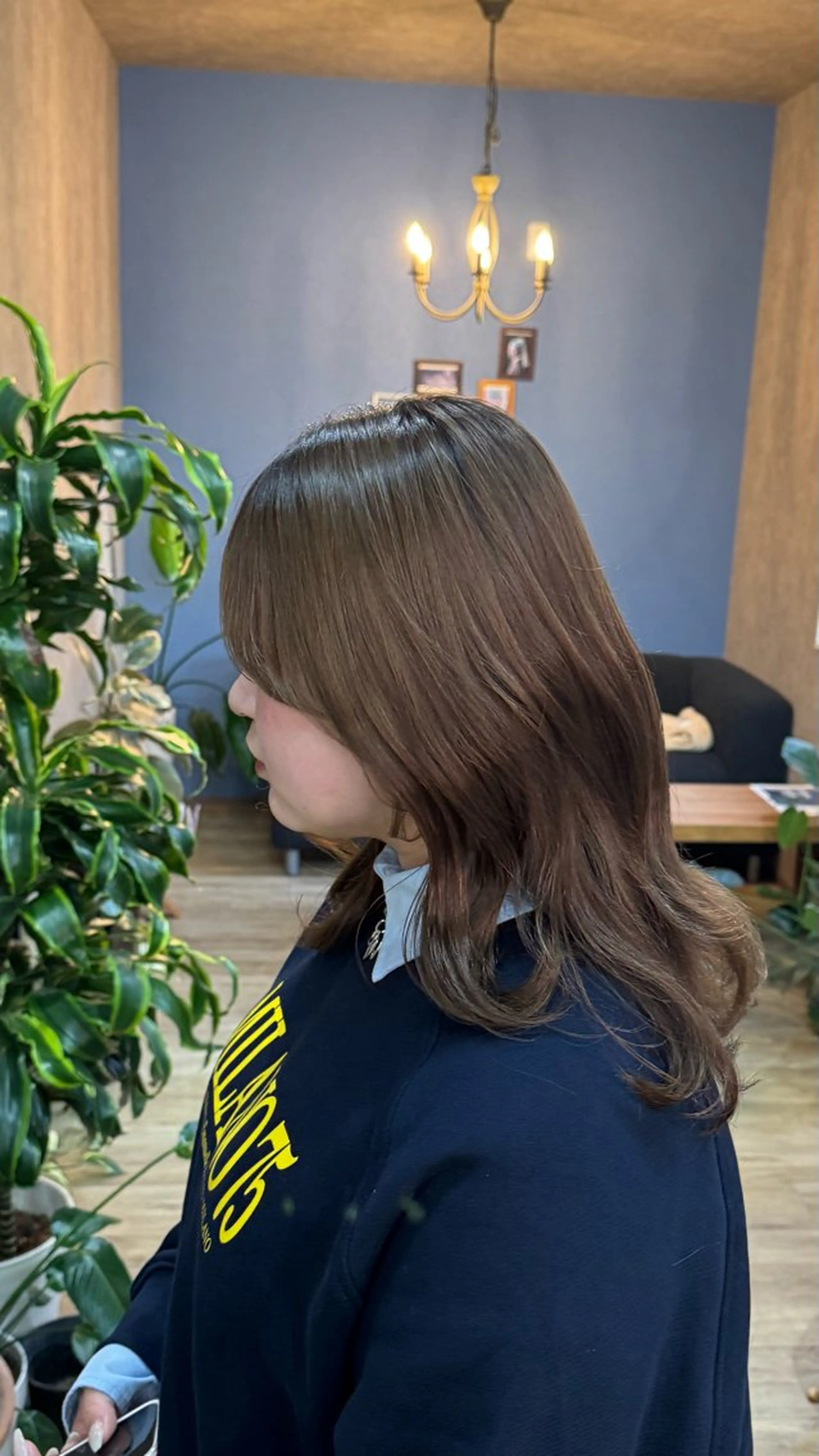 ロング 顔周りカット サイドバング TRACK  HAIR CREATE所属・. みおのヘアスタイル