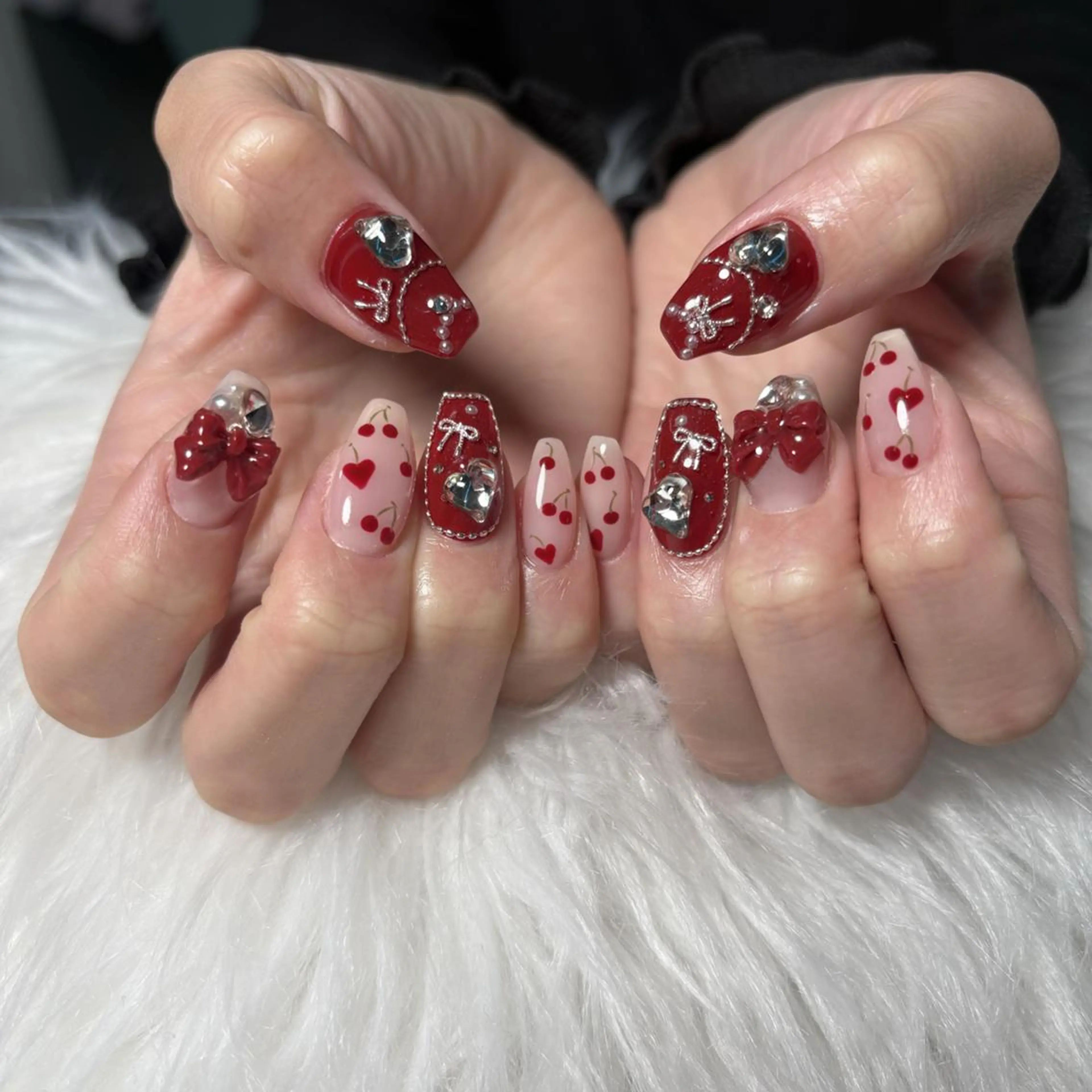 ネイル バレンタイン nail salon Libertyのネイルデザイン