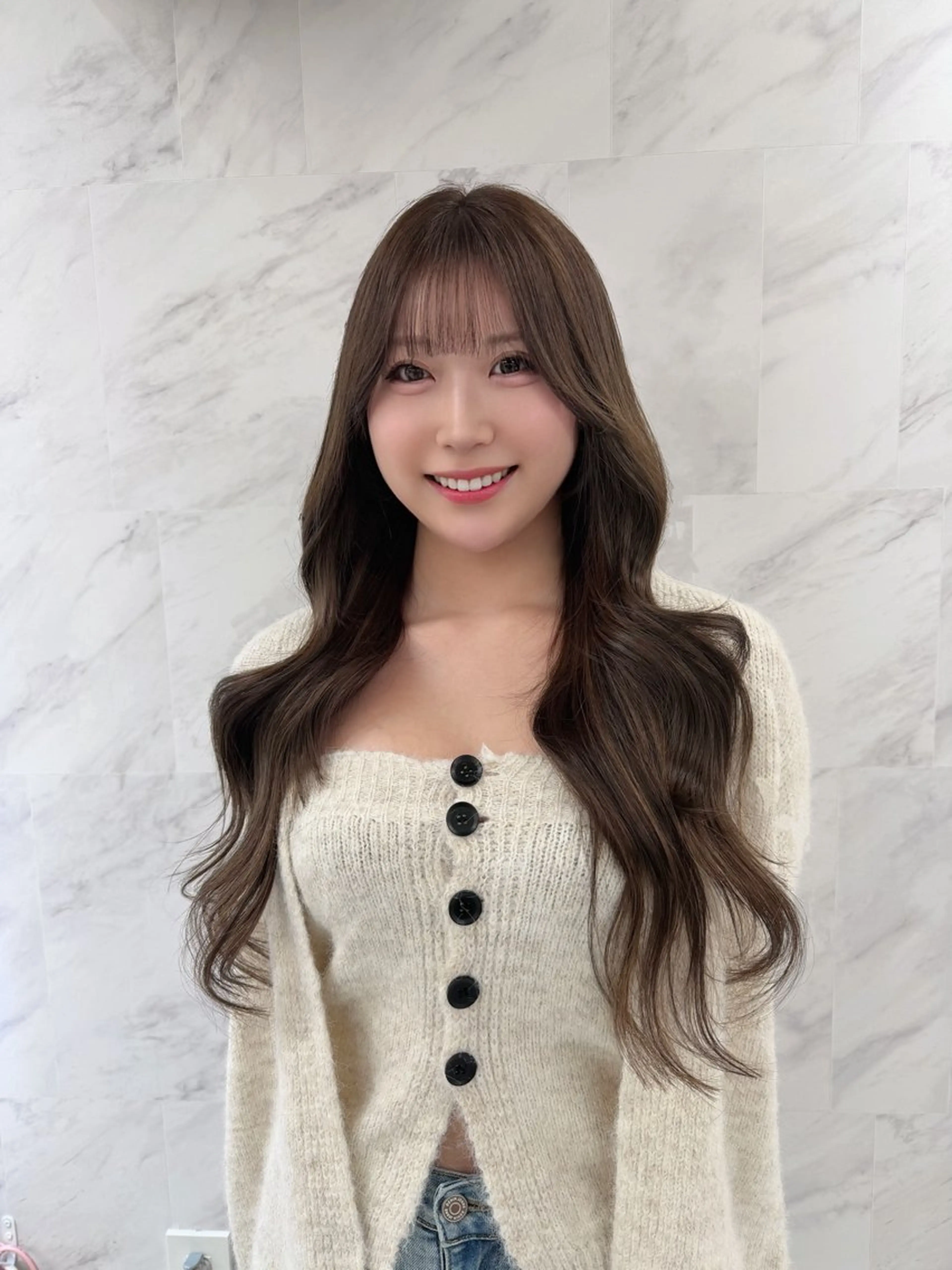 ロング カラー シールエクステ ブリーチ ケアブリーチ ダブルカラー インナーカラー ヘアカラー エクステ 🔗透明感カラー🔗 エクステ✂️はるちかのヘアスタイル