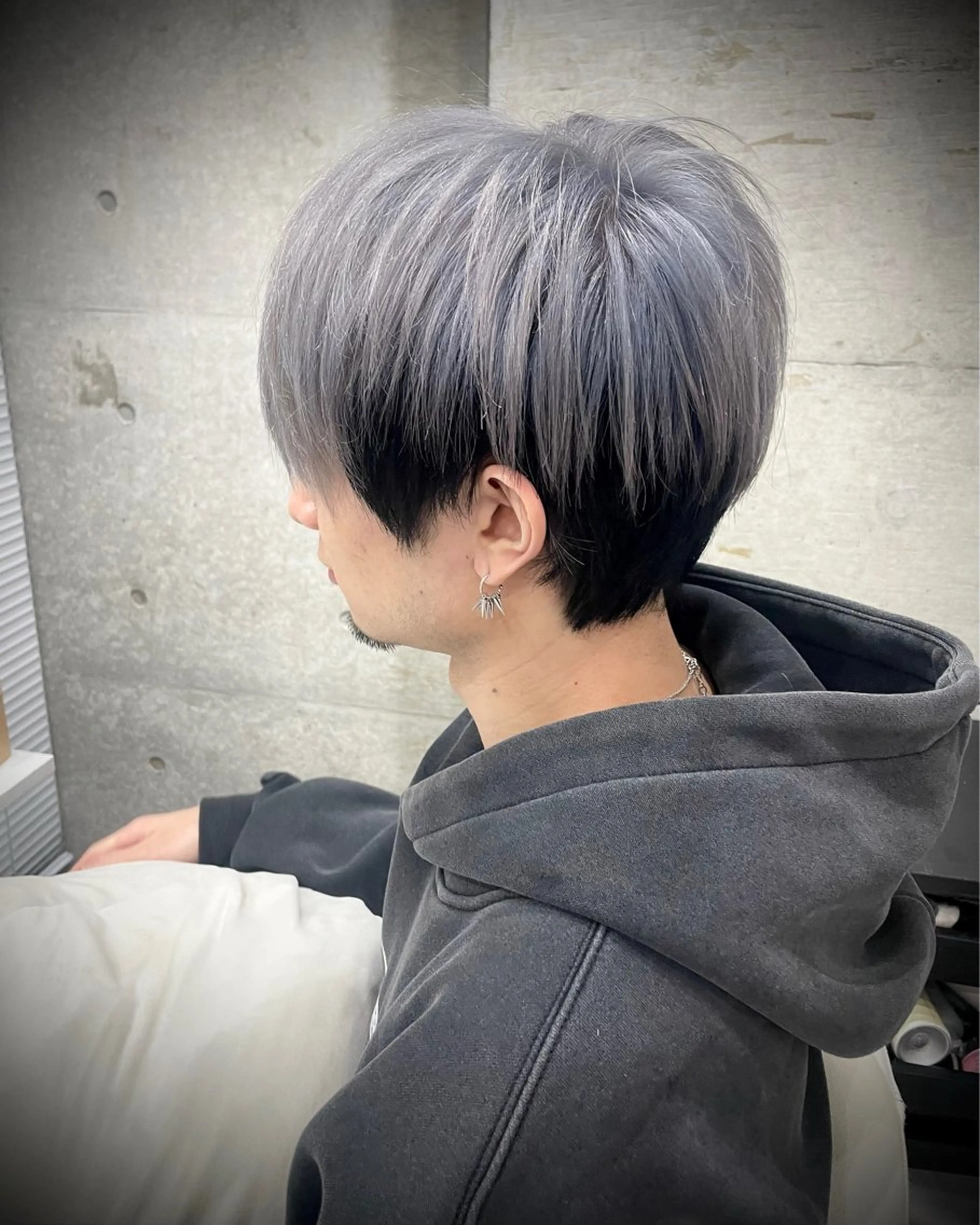 カラー メンズ メンズブリーチ ブリーチ 🍭ハイトーン/ レイヤーカット🦄のヘアスタイル