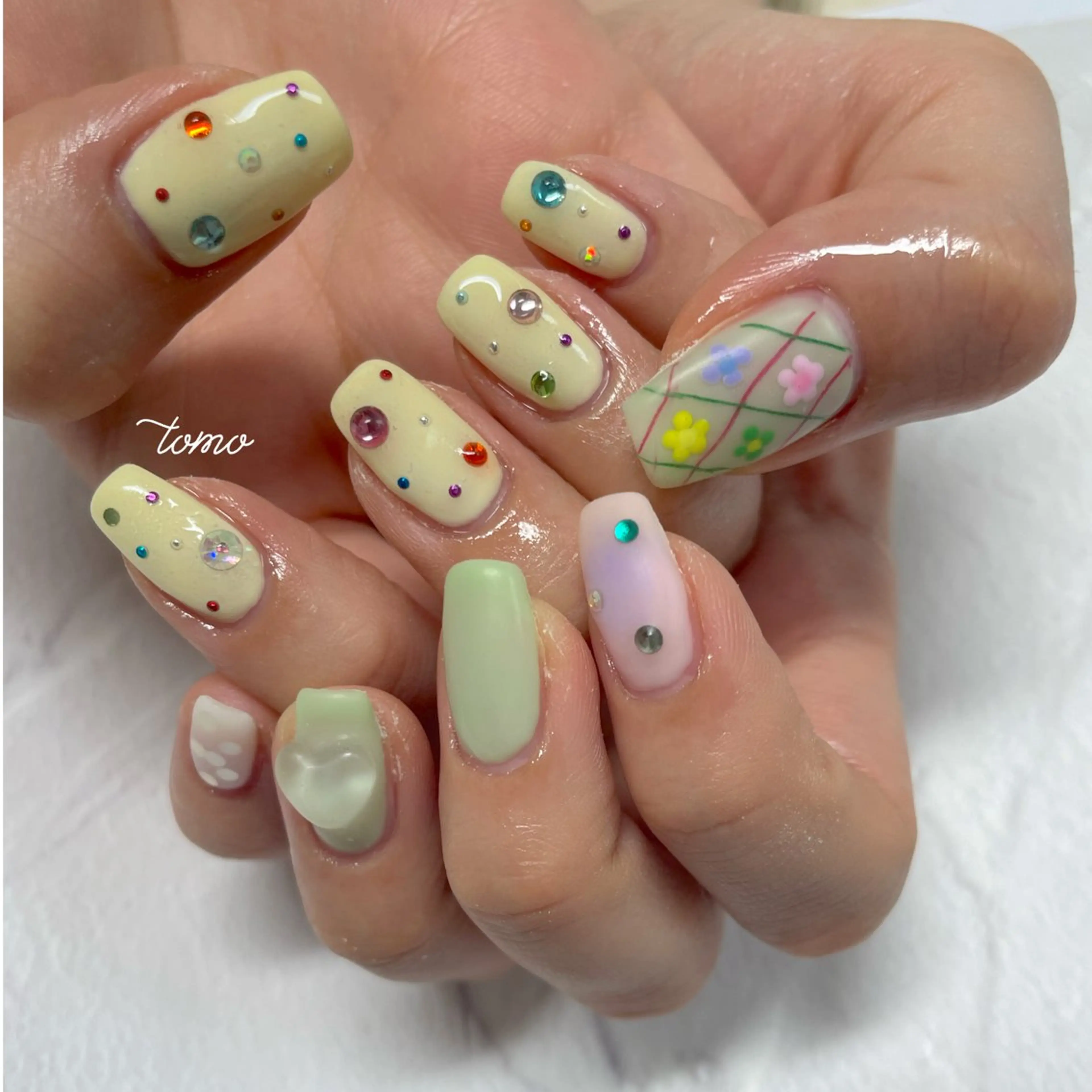 ネイル ハンドネイル nailist TOMOのネイルデザイン