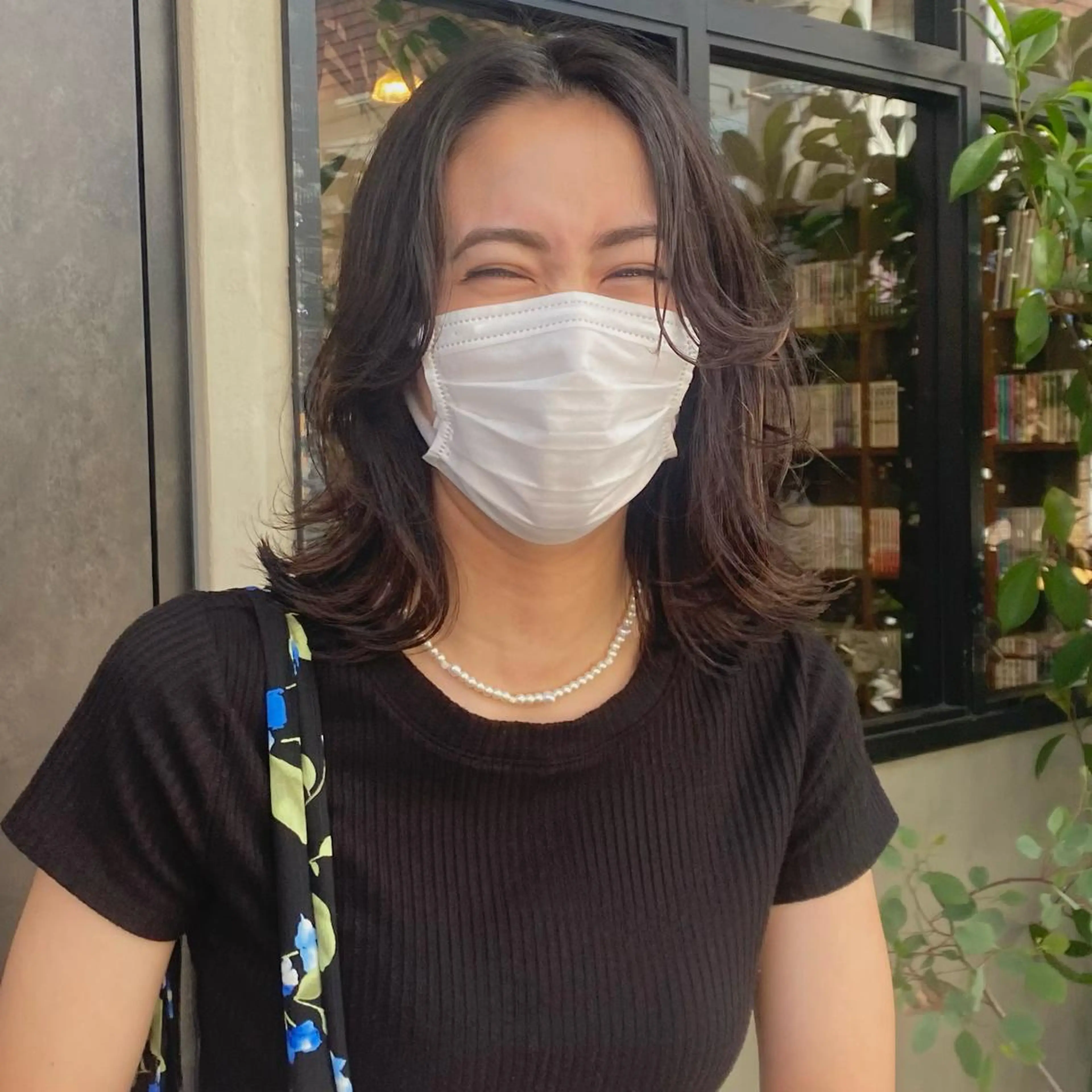 ミディアム ヘアアレンジ レイヤーカット 外ハネヘア 比嘉 陽のヘアスタイル