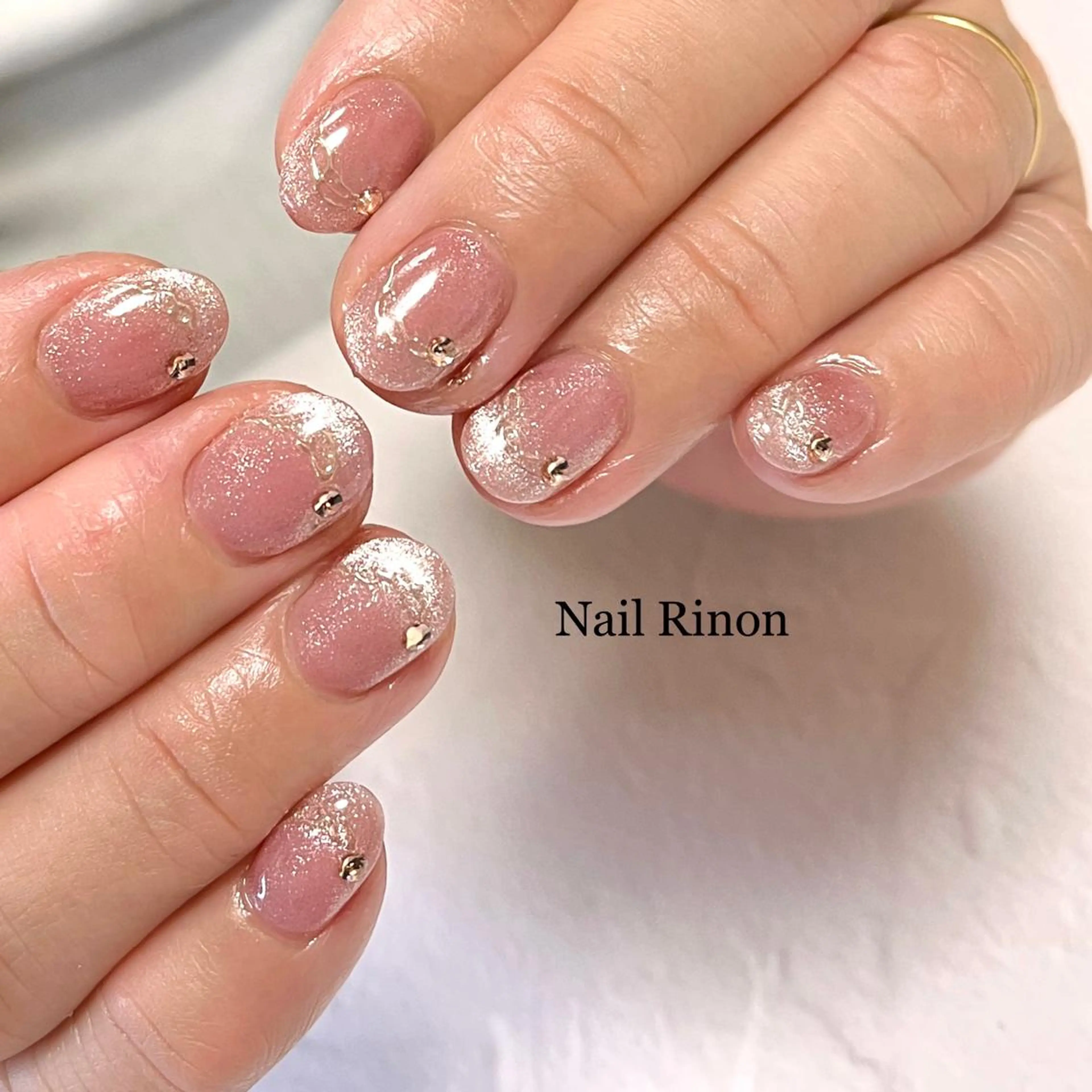 ネイル フレンチネイル マグネットネイル マグネットフレンチ ハンドネイル Nail Rinonのネイルデザイン