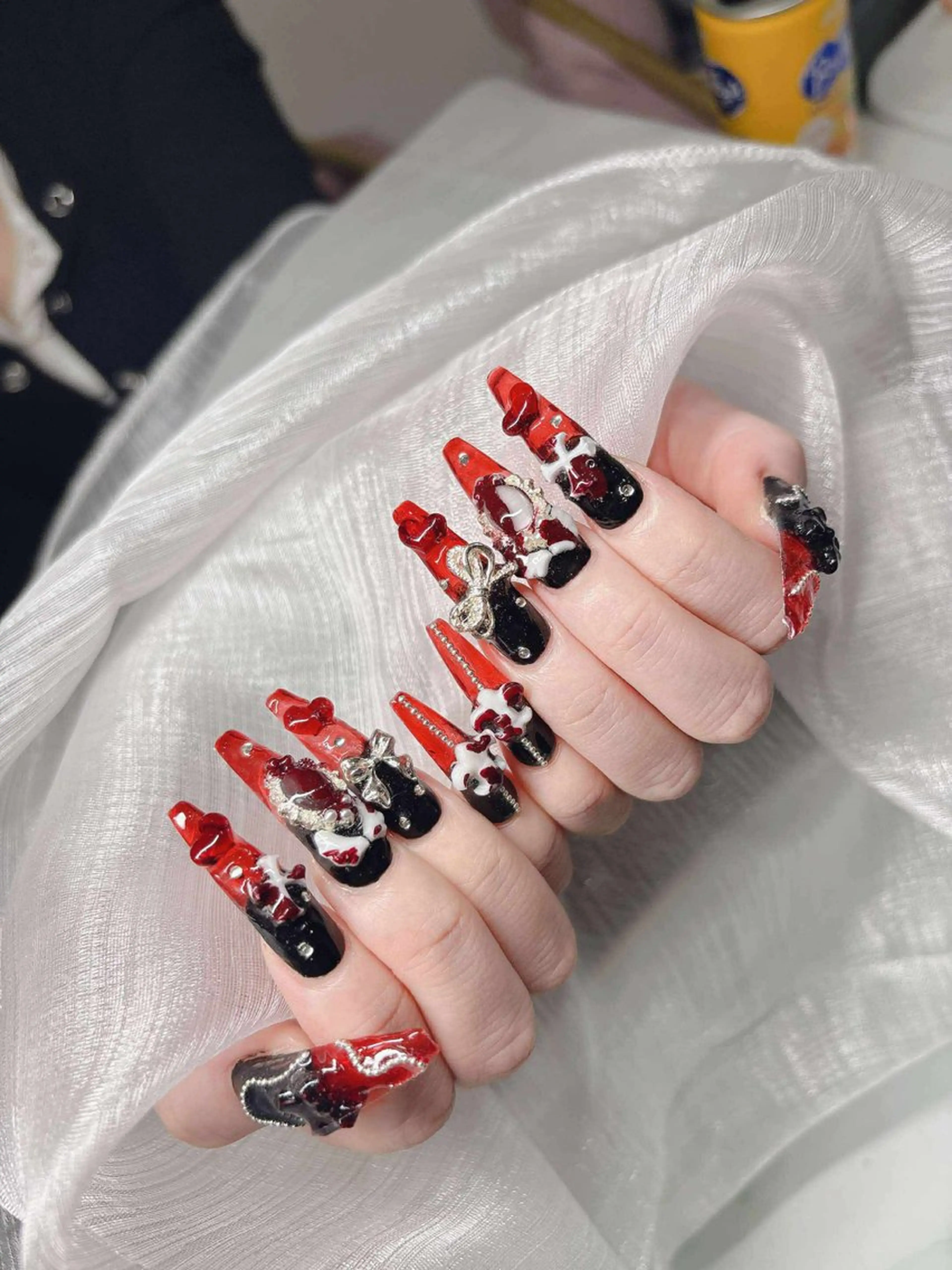 ネイル 長さ出し グラデーション 卒業式 キラキラネイル マグネットネイル ハンドネイル Lee Nailsのネイルデザイン