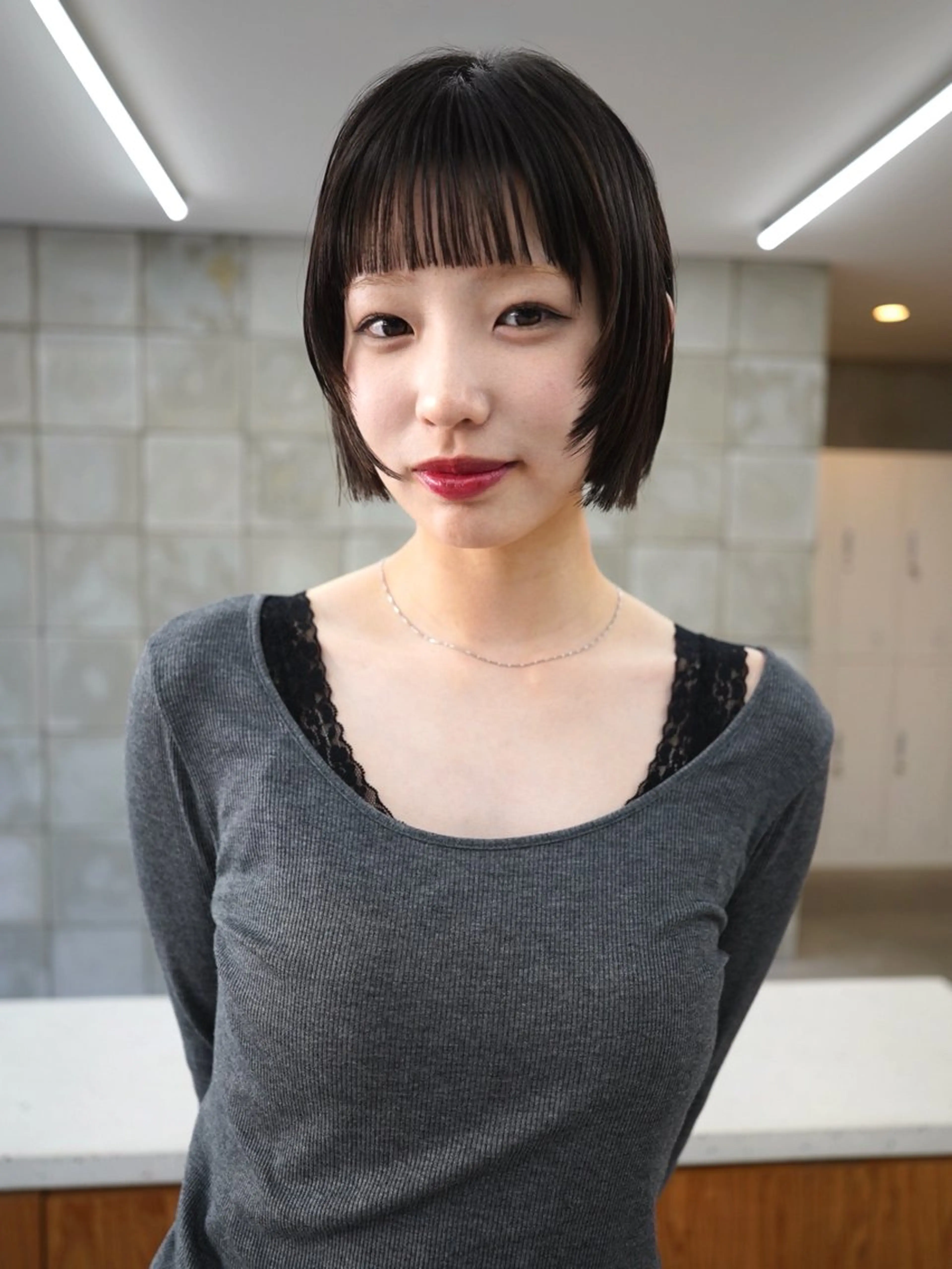 ショート カラー 黒髪 ボブ ウルフカット カット 似合わせデザイン ブリーチ栄Kaitoのヘアスタイル