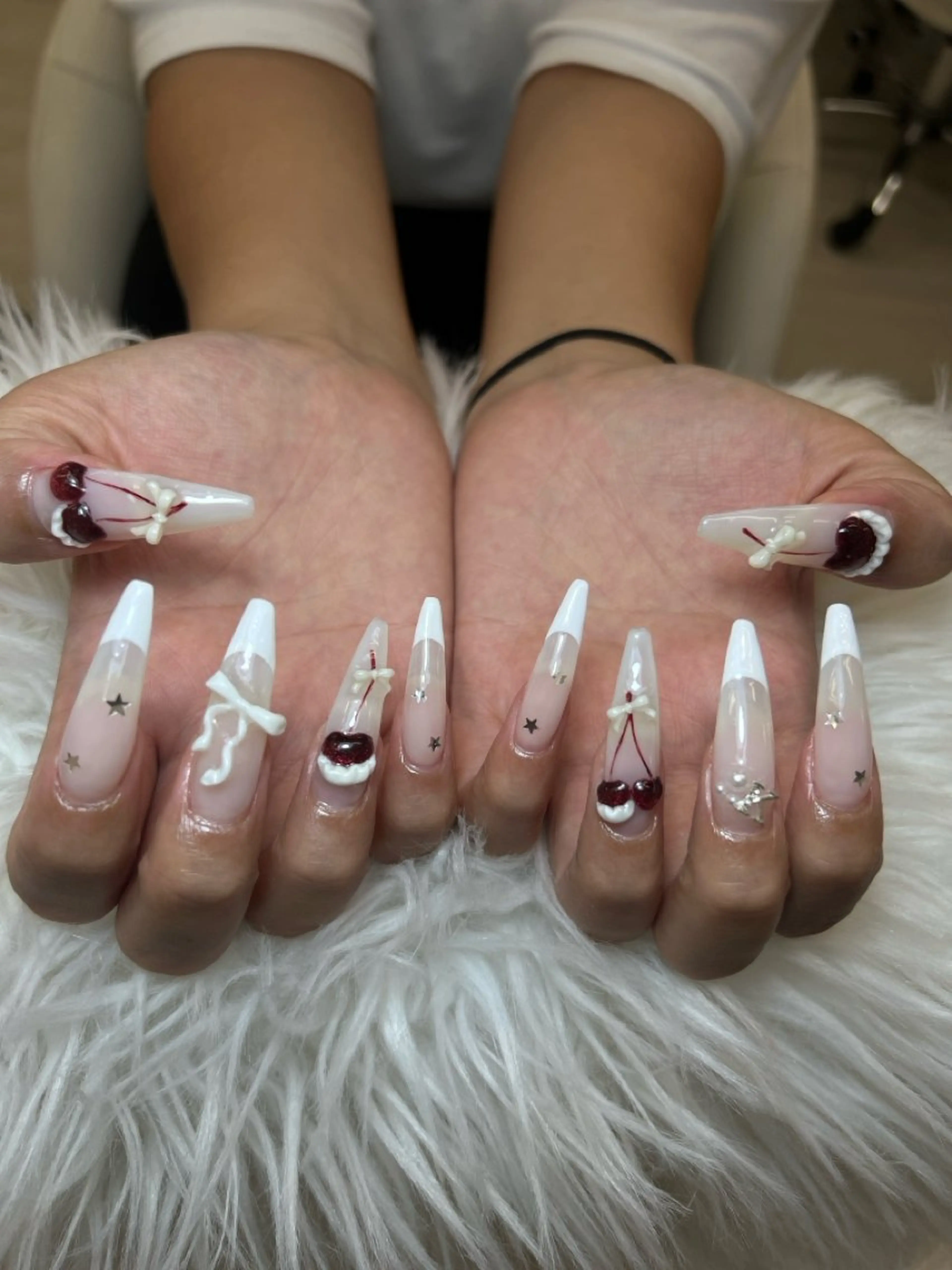 ネイル アートネイル オーロラネイル チークネイル 長さ出し フットネイル Noiranail_ studio川越西口のネイルデザイン