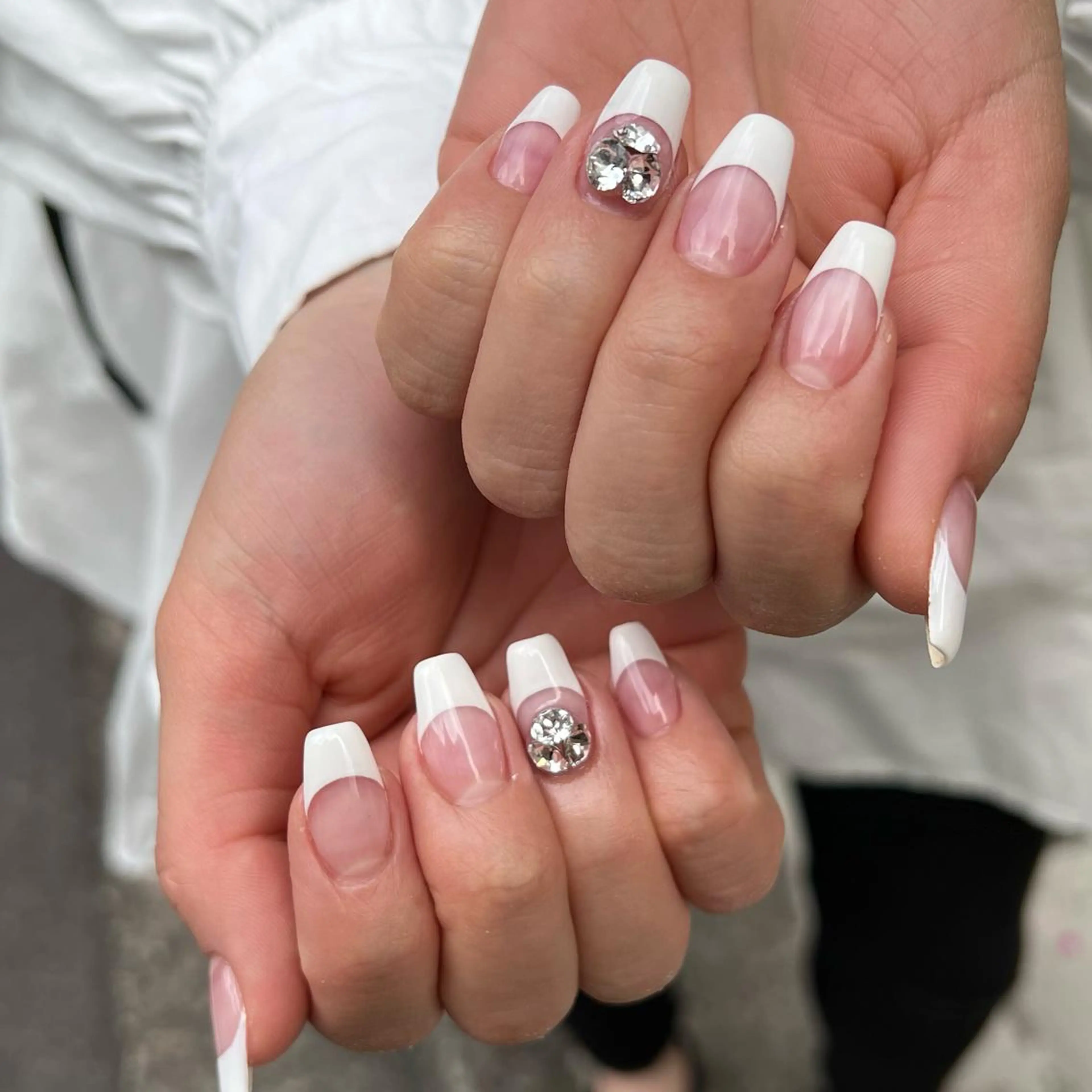 ネイル フレンチネイル キラキラネイル ニュアンスネイル シンプルネイル 春ネイル 酒井 サカイのネイルデザイン