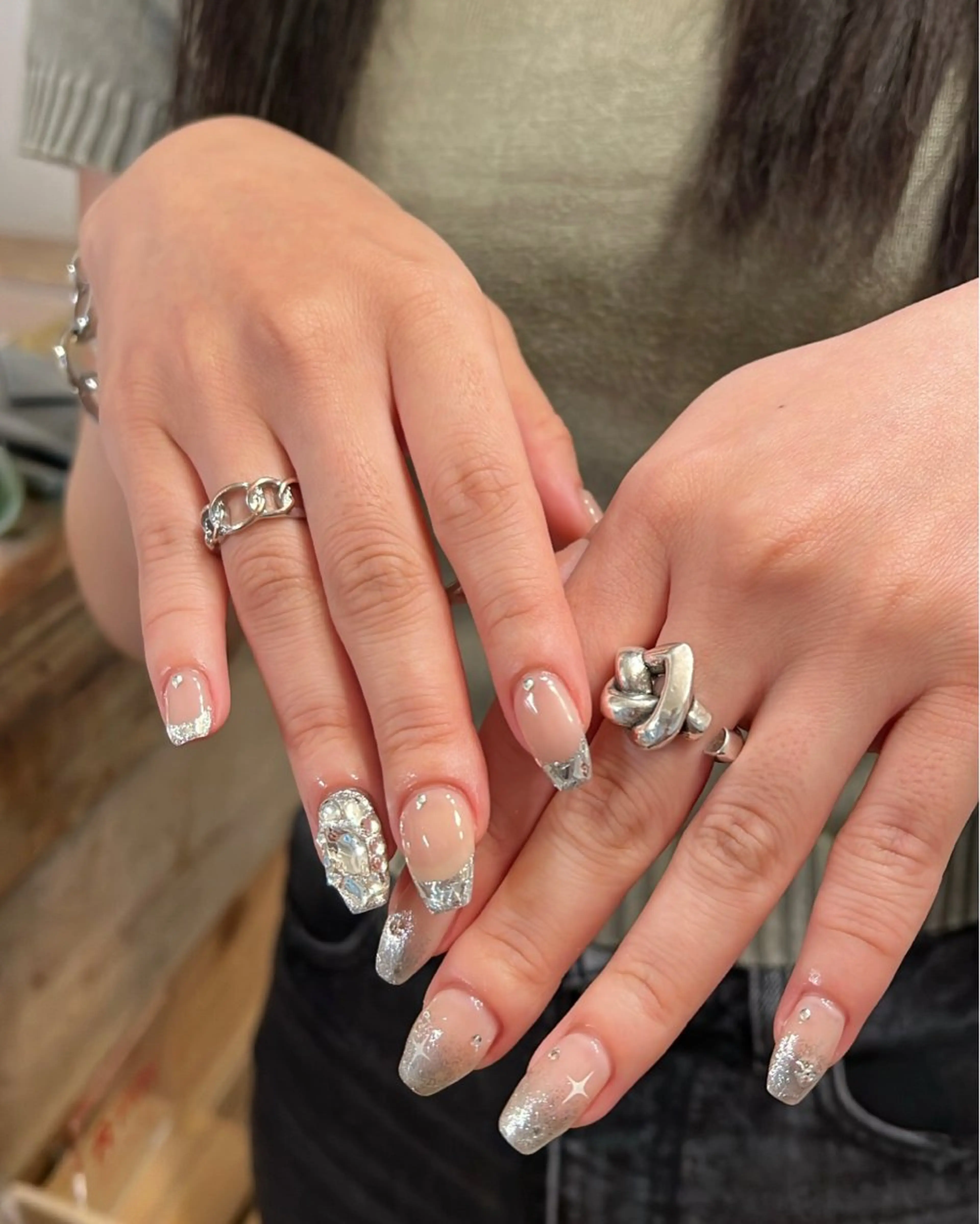 ネイル ハンドネイル フットネイル ハンドケア Nes.Nail所属・Miyagi Asamiのネイルデザイン