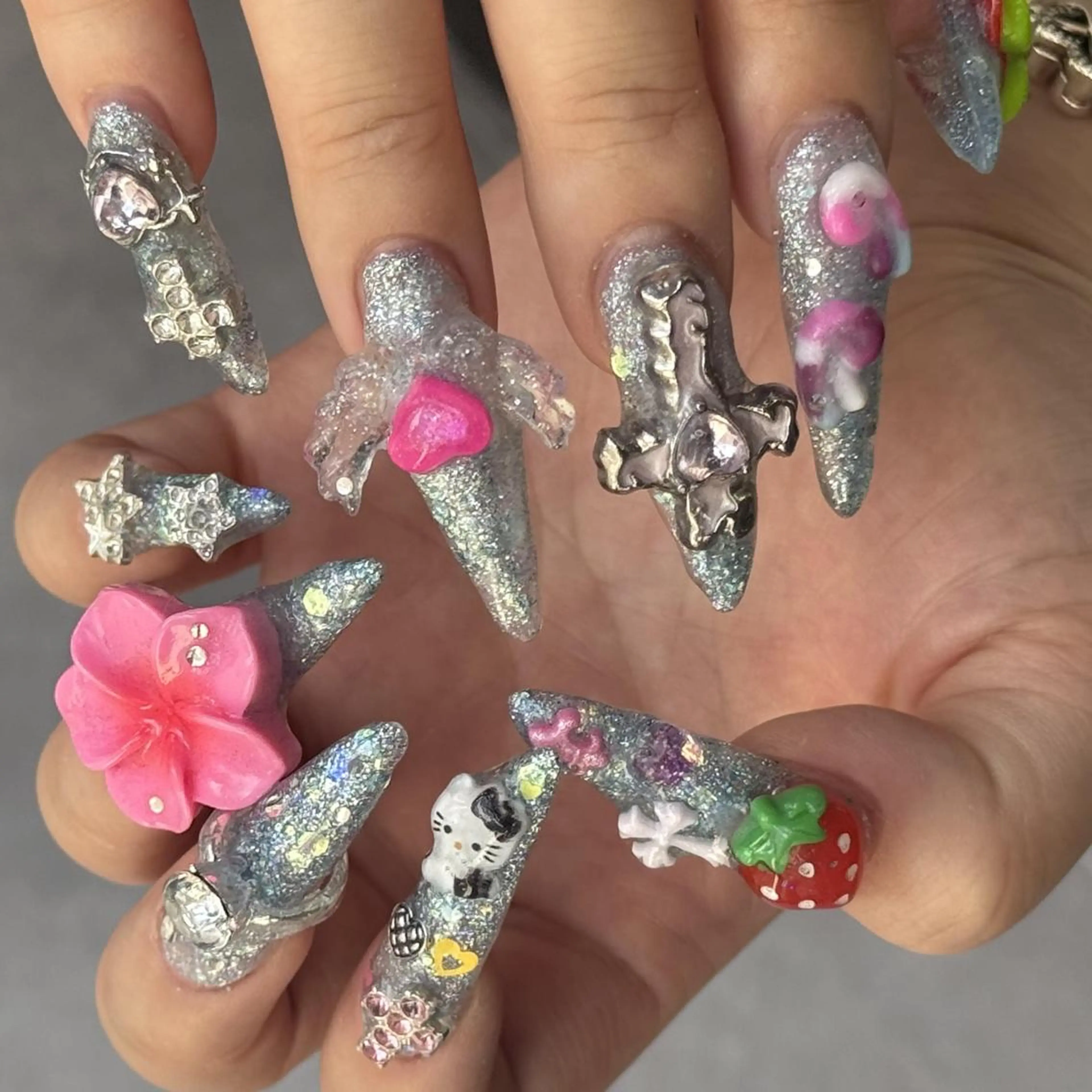 セミロング ハンドネイル ゆびノさき 天王寺のネイルデザイン