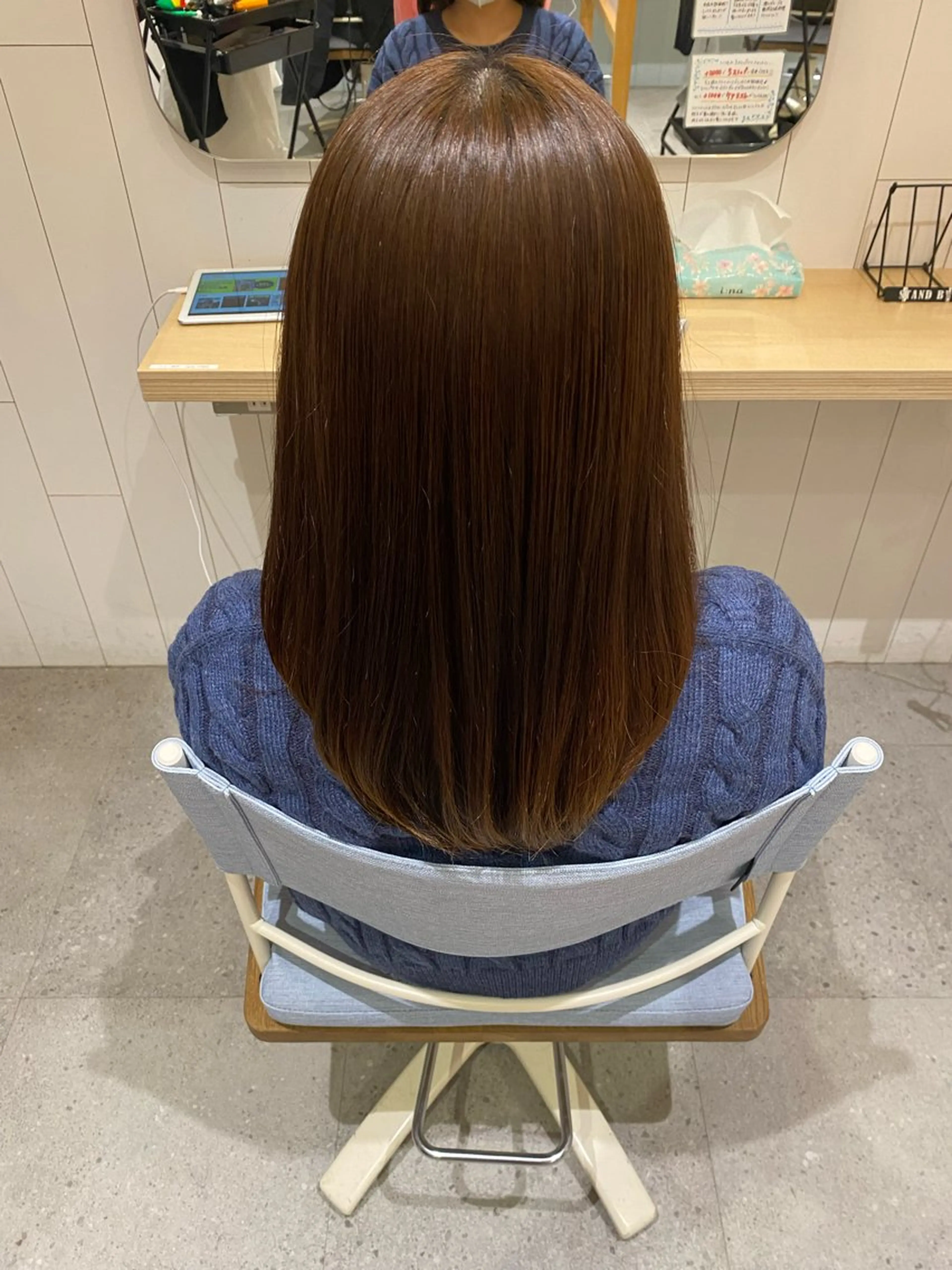 ロング レイヤーカット エリア唯一🌈ᵕ̈* 派手髪モリヤ🌺のヘアスタイル