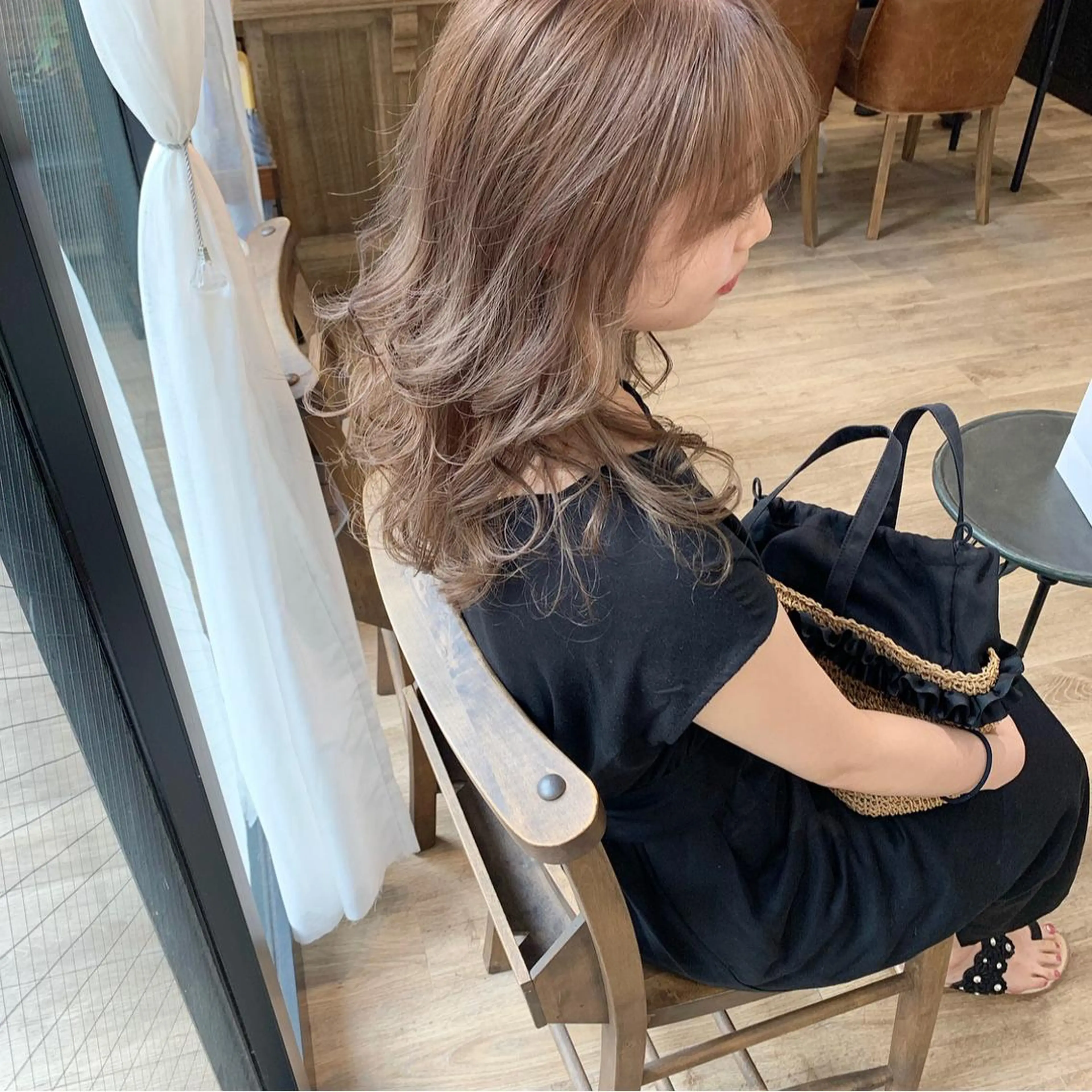 ロング カラー ベージュカラー ラベンダーカラー ラベンダーベージュ ヘアカラー トリートメント レイヤー/顔周り /AKARIのヘアスタイル