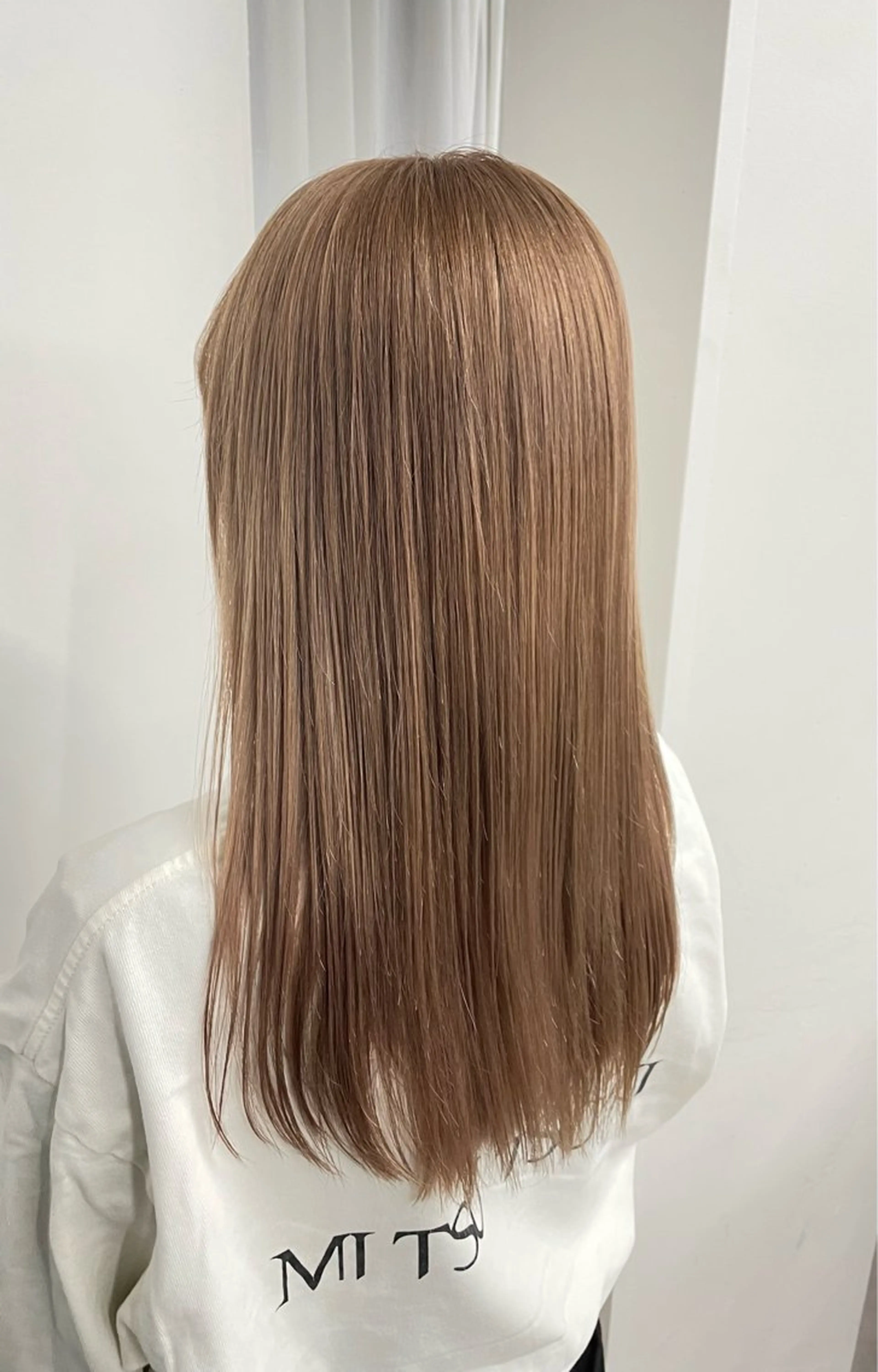 ロング ヘアカラー よしかど こーしのヘアスタイル