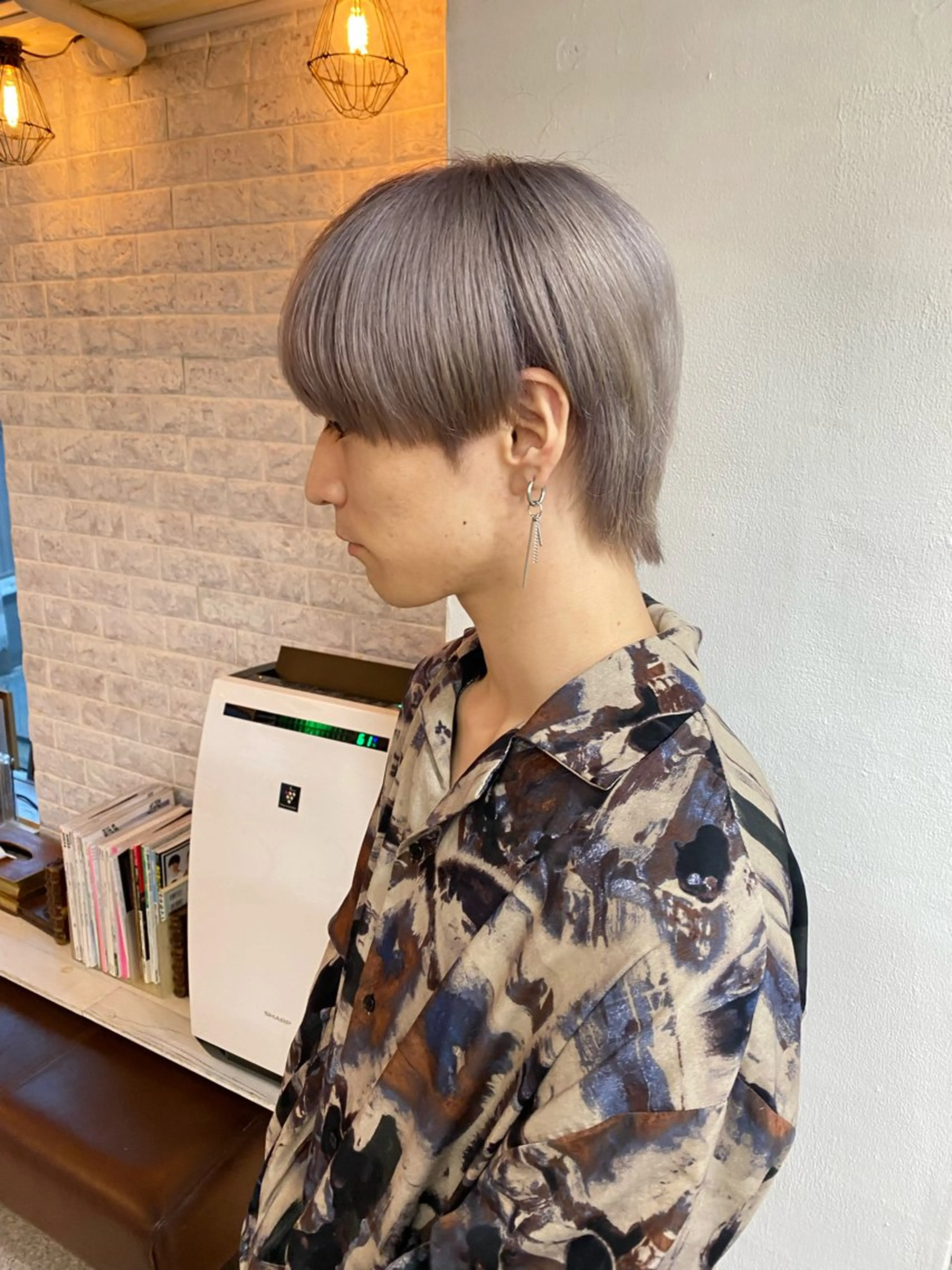 ショート メンズ メンズブリーチ カット ヘアカラー トリートメント レイヤー/ウルフエク テブリーチ磯部ユズキのヘアスタイル