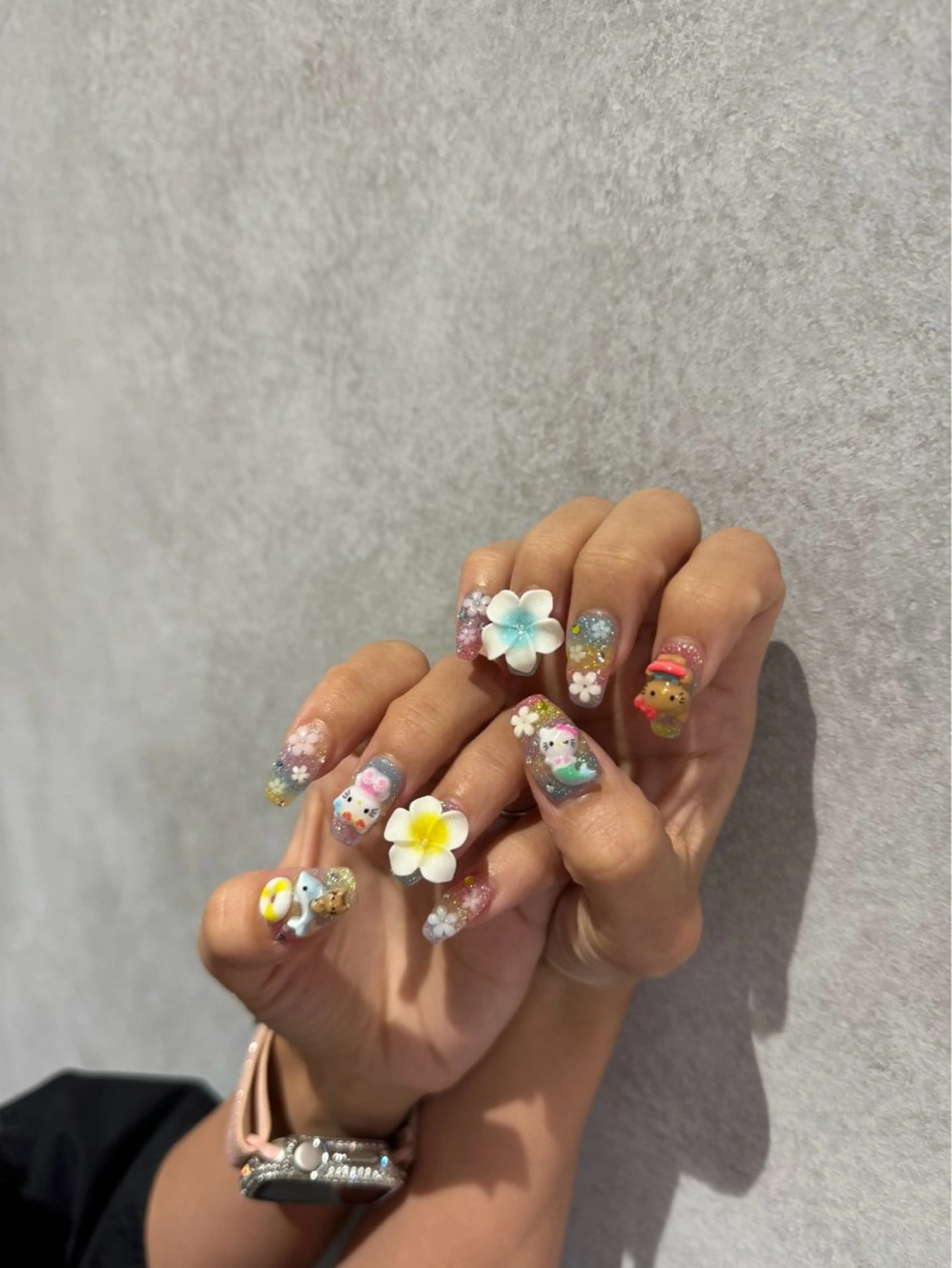 ネイル ハンドネイル ハンドケア amiLe 🎀yuunaのネイルデザイン