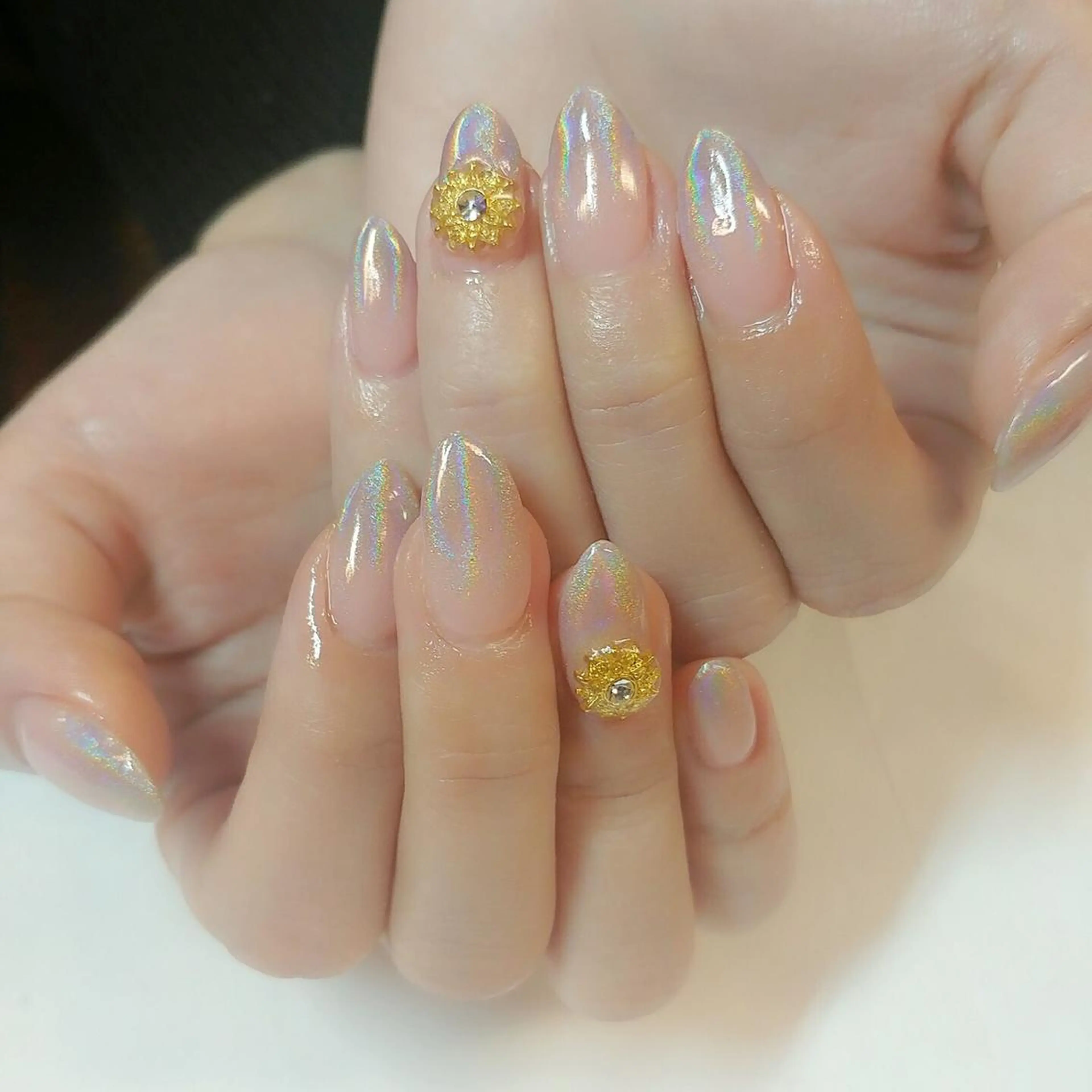 ネイル グラデーション 🦋AYNIL🦋 ナチュラル専門店♥️のネイルデザイン