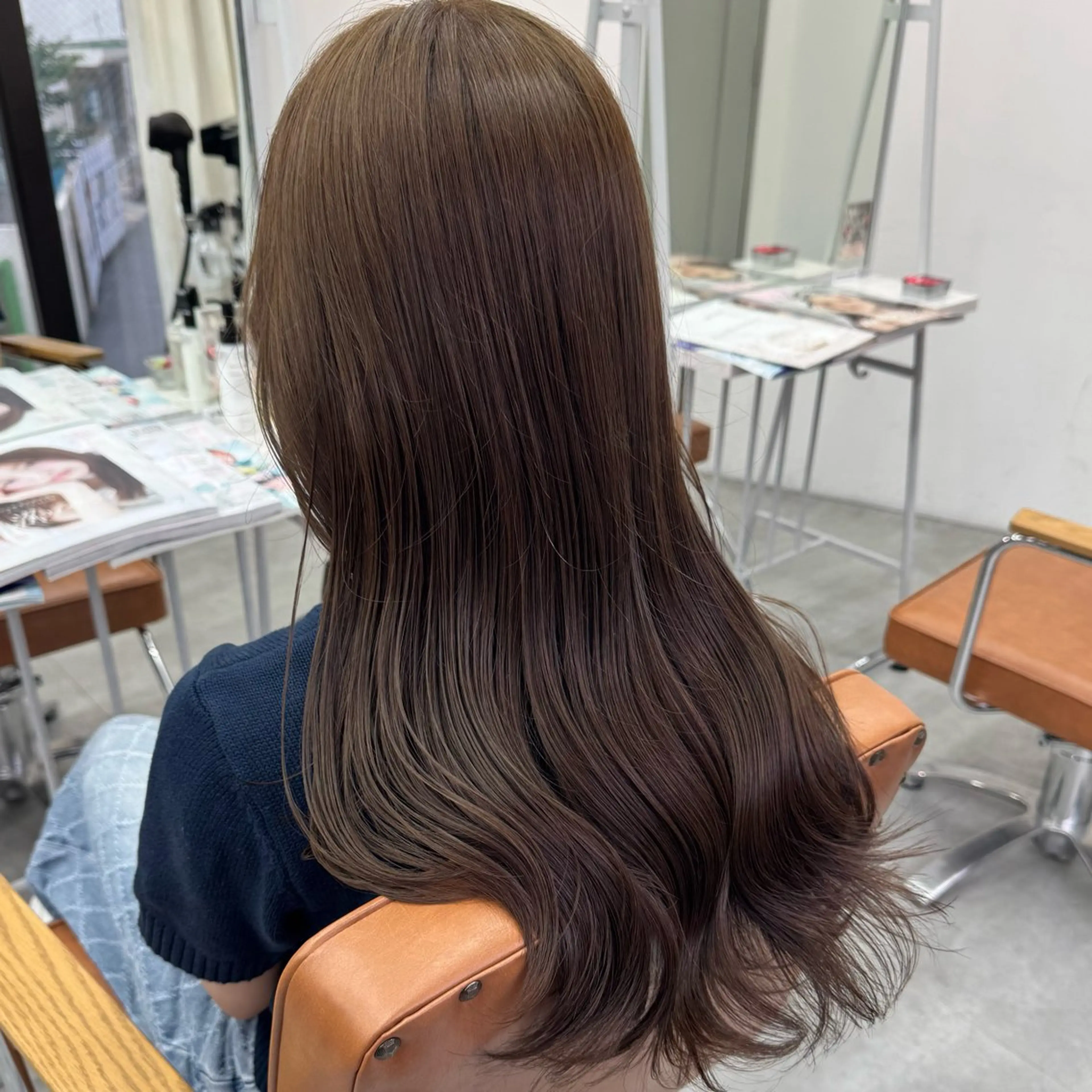 ロング カラー ヘアアレンジ ヘアカラー ブリーチなしカラー /ベージュ/安形翔のヘアスタイル