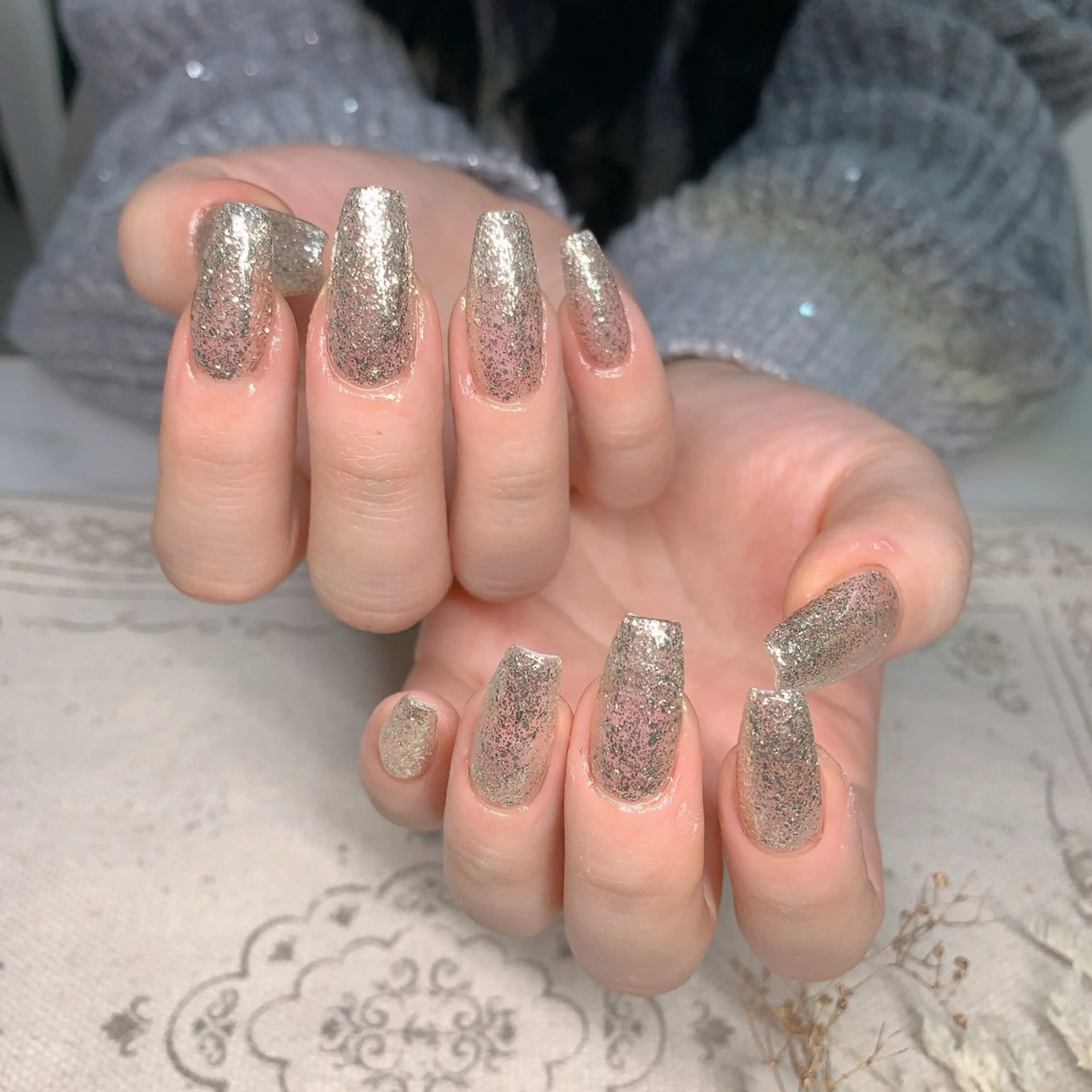 ネイル オーロラネイル 長さ出し フットネイル ジェルネイル キラキラネイル インフィニティ ネイルサロンのネイルデザイン